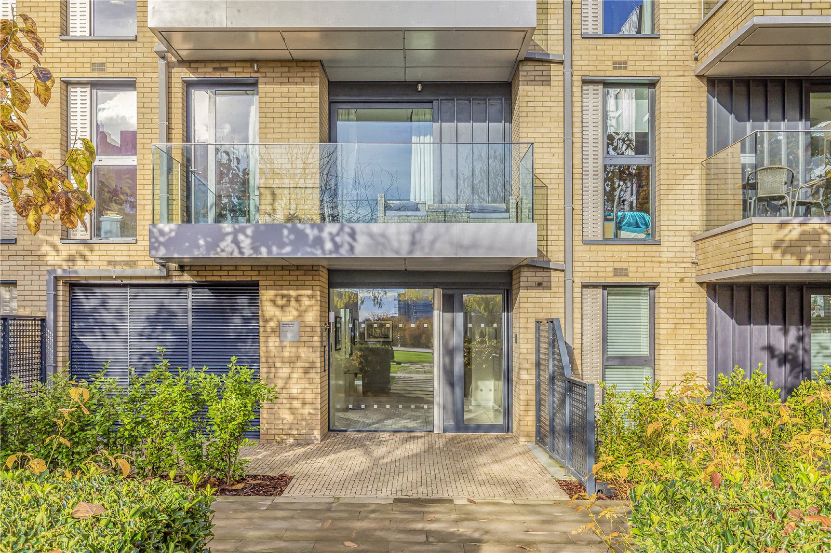 Images for London EAID:4101633374 BID:FLS