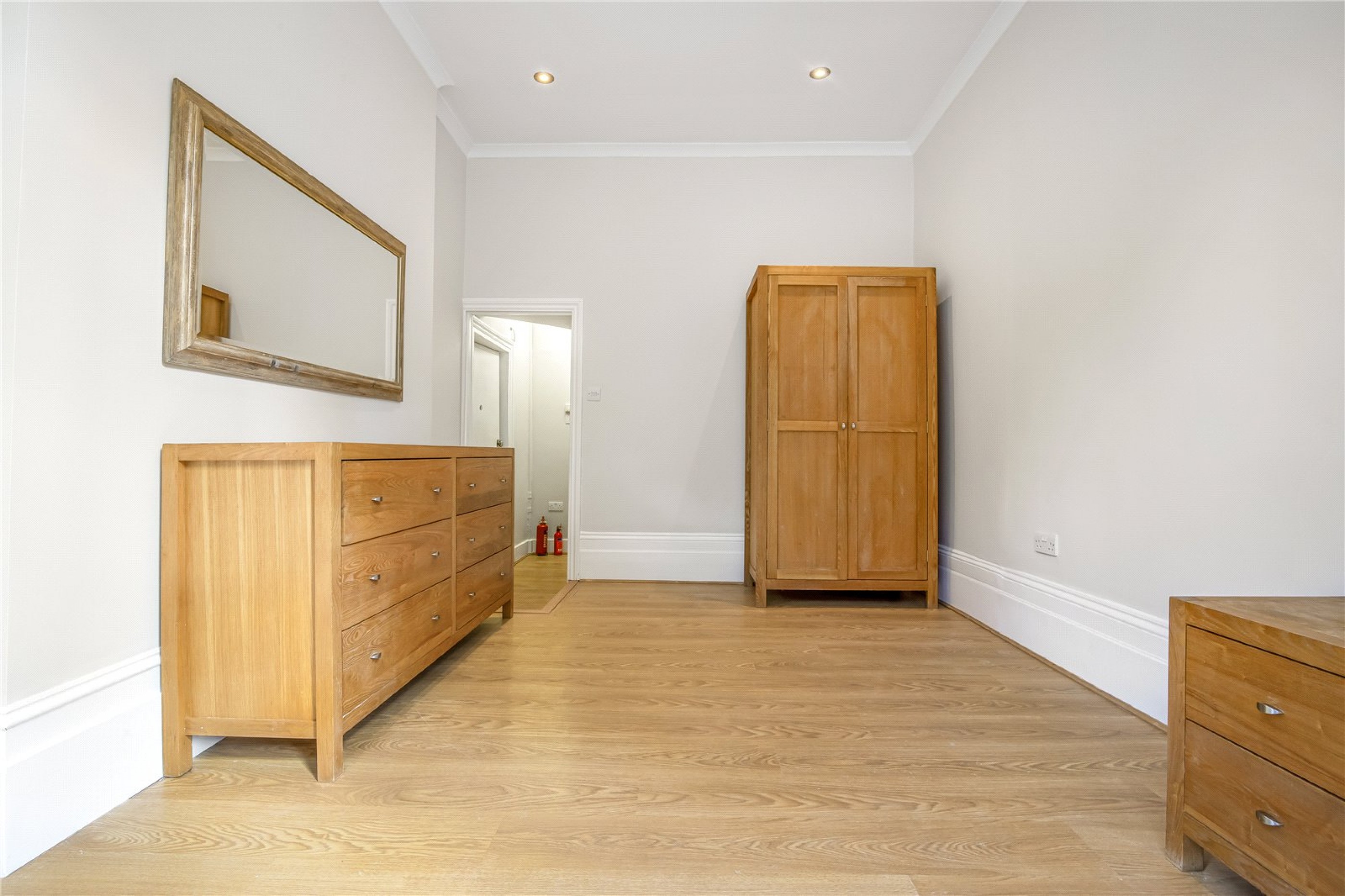Images for London EAID:163099177 BID:CLM