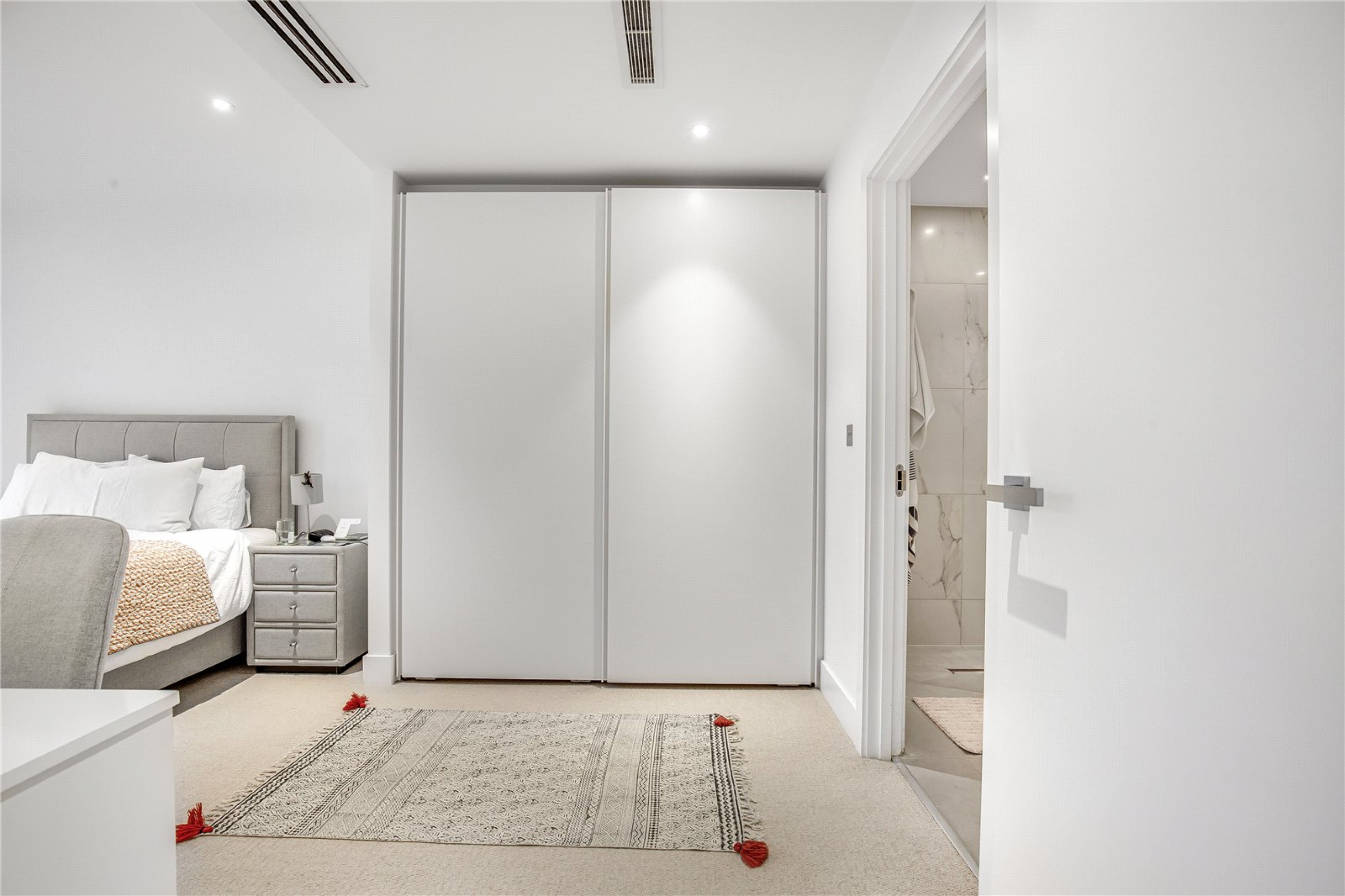 Images for London EAID:4101633374 BID:FLS