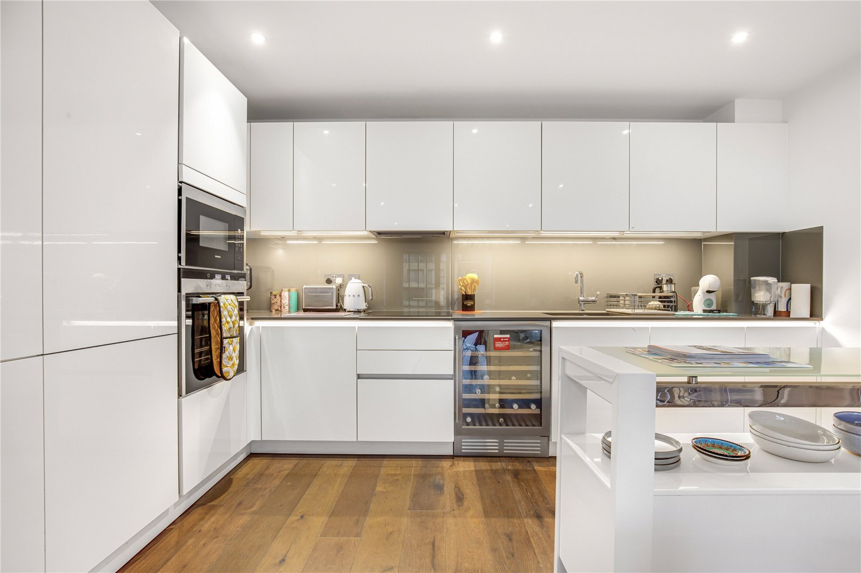 Images for London EAID:4101633374 BID:FLS