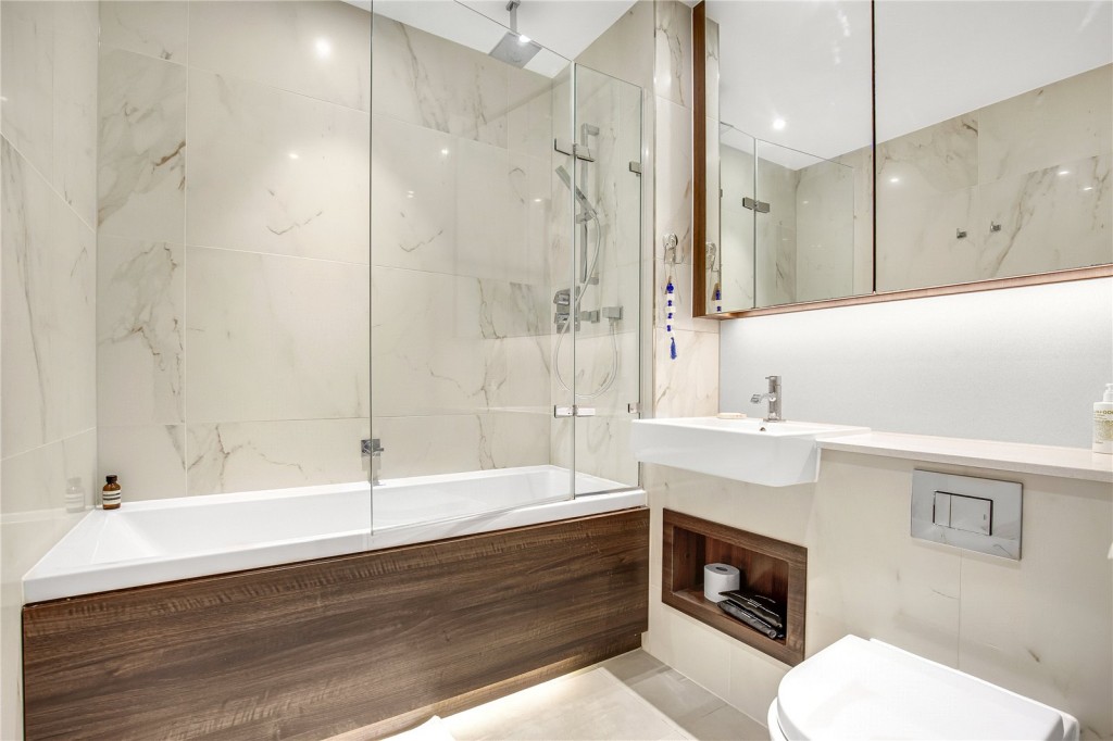 Images for London EAID:4101633374 BID:FLS