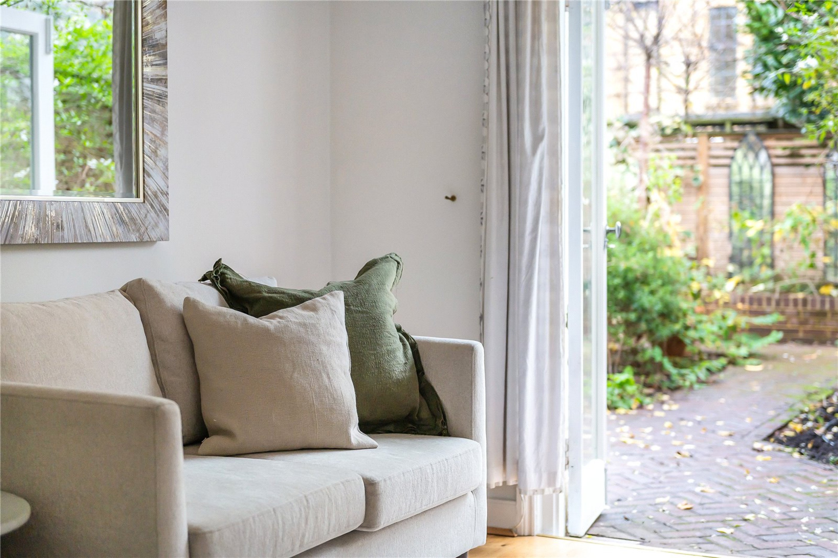 Images for London EAID:4101633374 BID:FLS