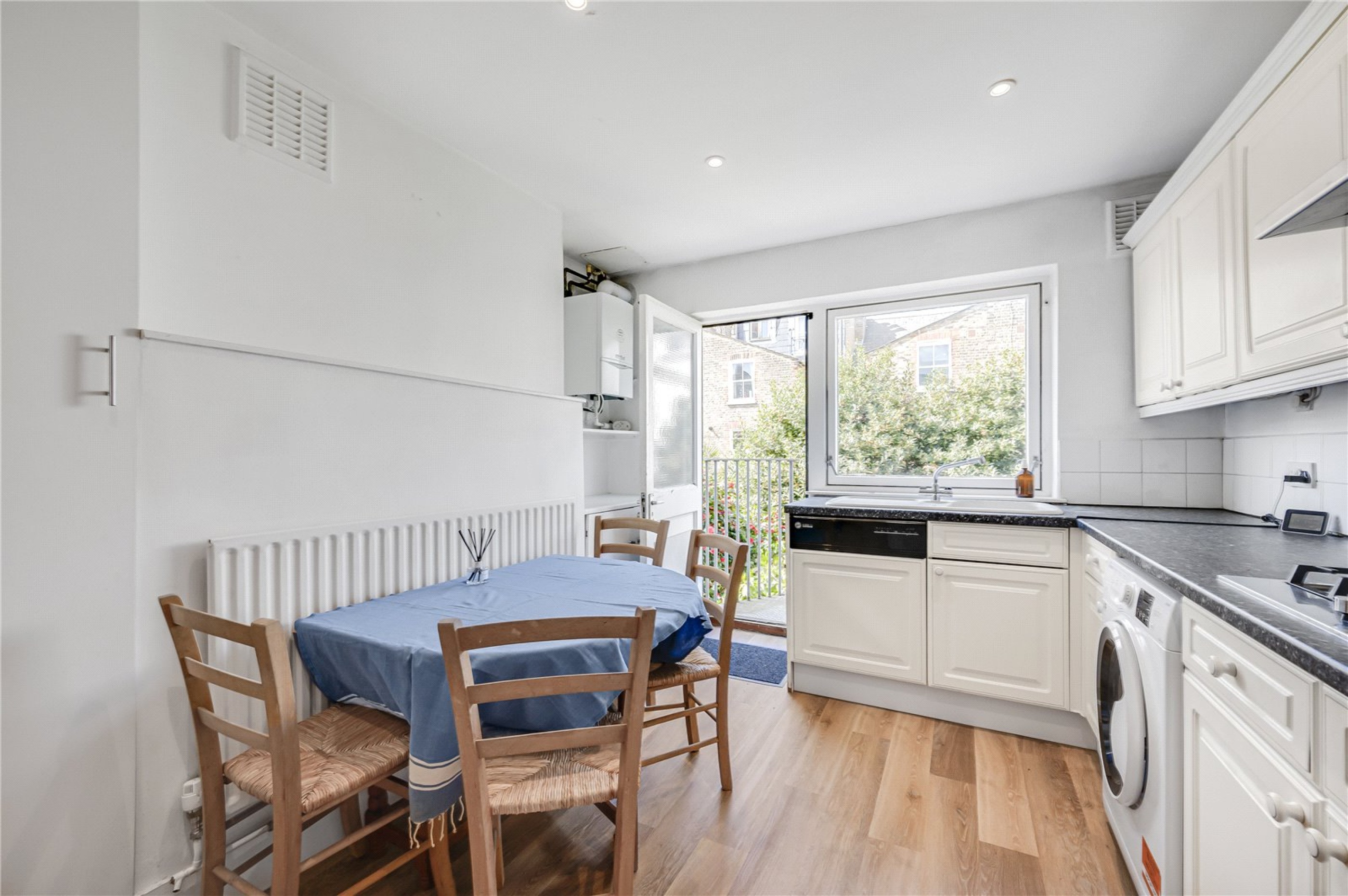 Images for London EAID:163099177 BID:FLS