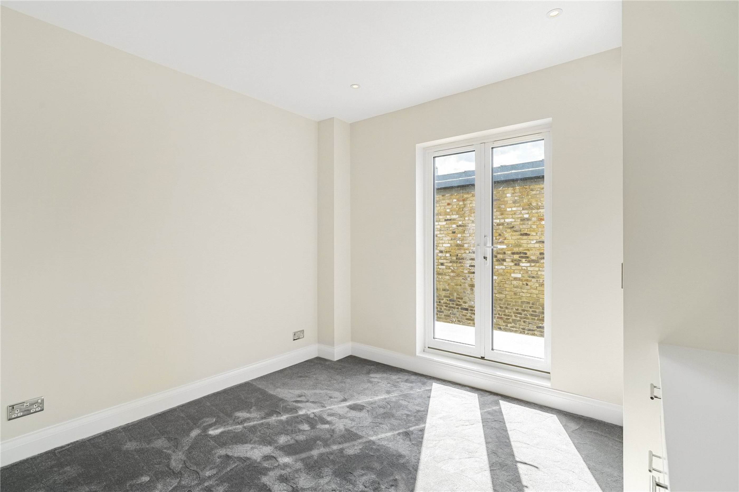 Images for London EAID:163099177 BID:FLS