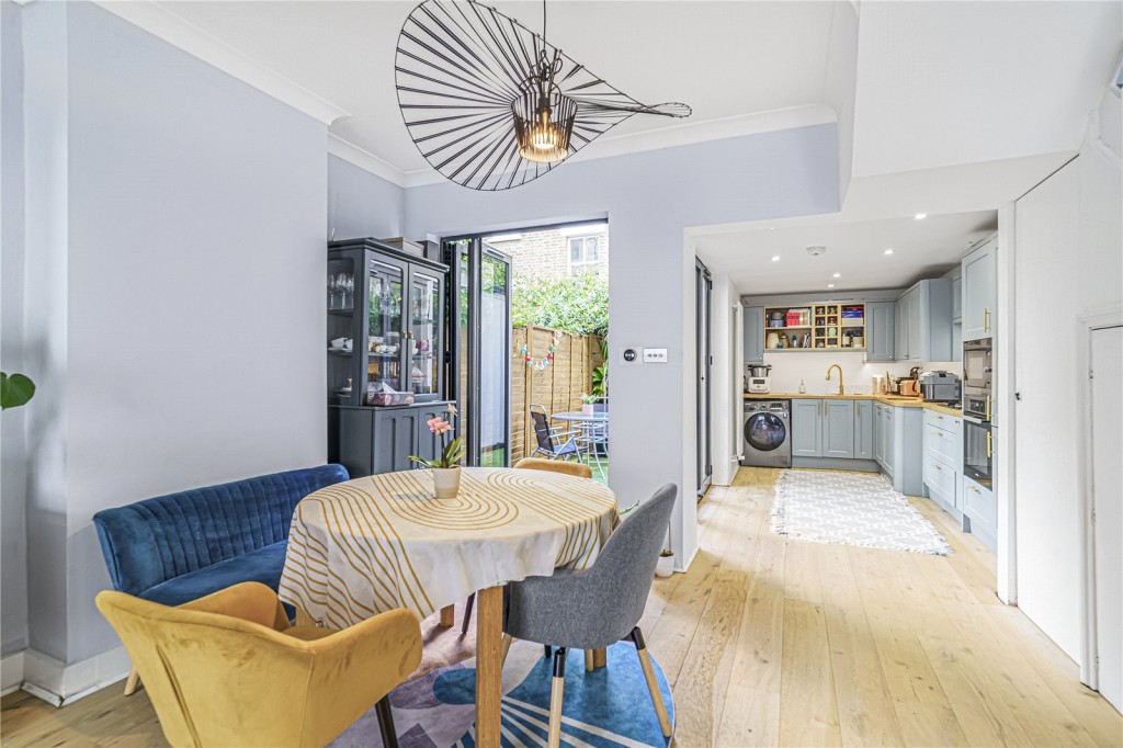 Images for Fulham, London EAID:4101633374 BID:FLS