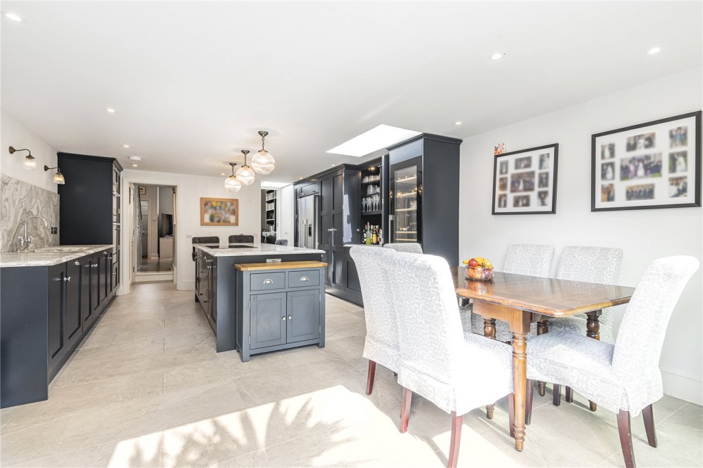 Images for London EAID:163099177 BID:FLS