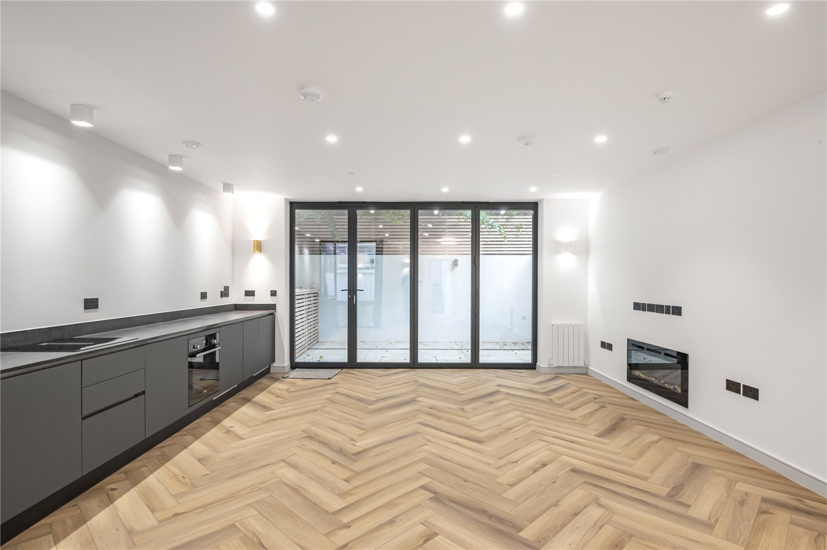 Images for London EAID:163099177 BID:FLS