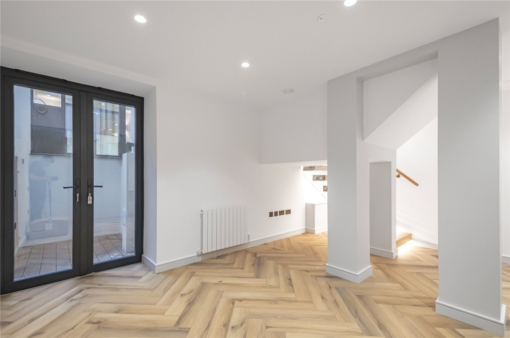 Images for London EAID:163099177 BID:FLS