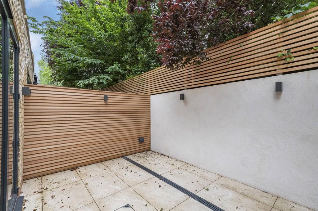 Images for London EAID:163099177 BID:FLS