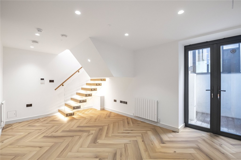 Images for London EAID:163099177 BID:FLS