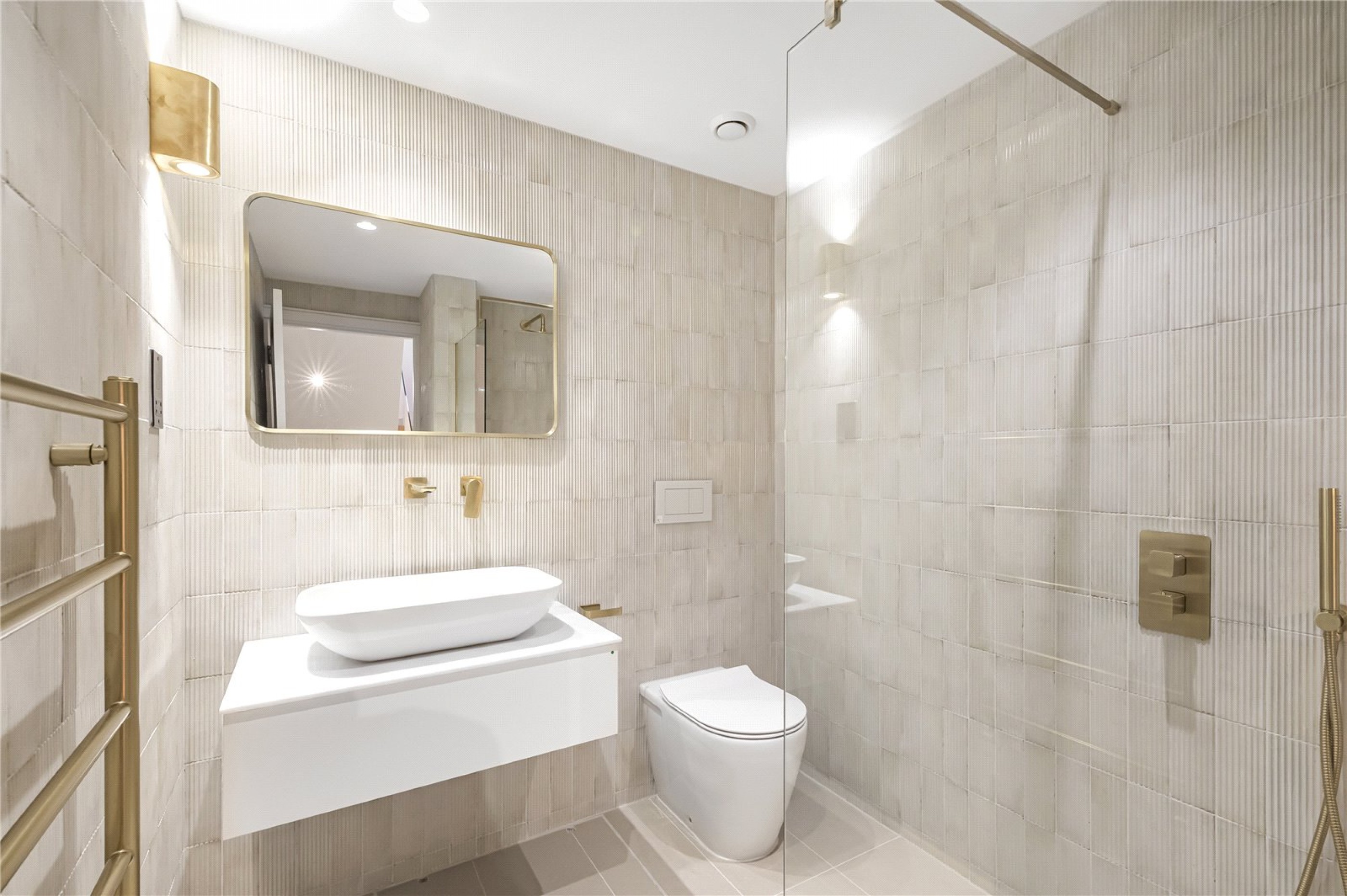 Images for London EAID:163099177 BID:FLS