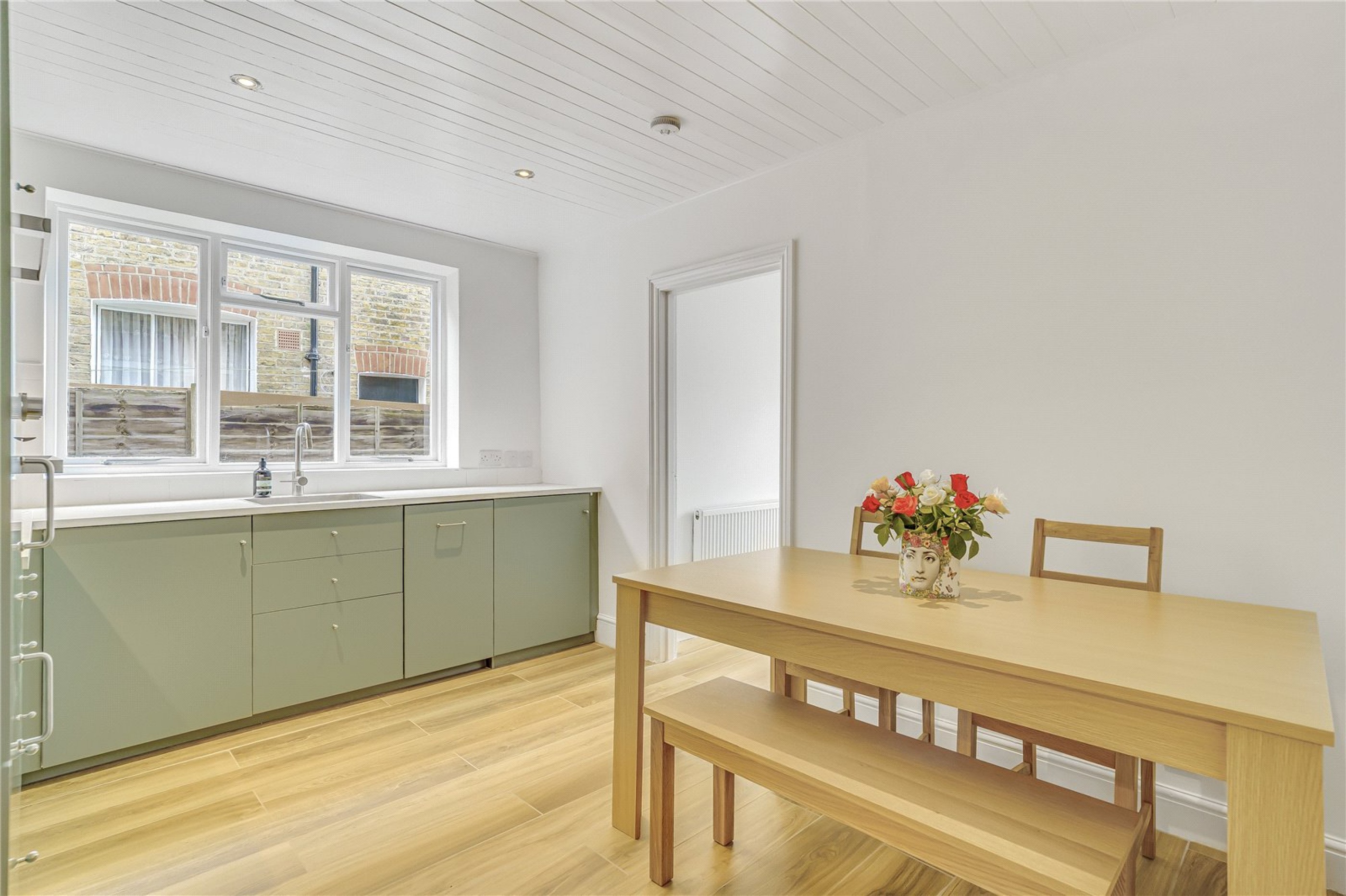 Images for London EAID:163099177 BID:FLS
