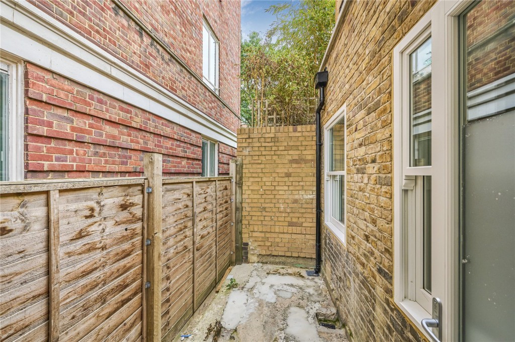 Images for London EAID:163099177 BID:FLS