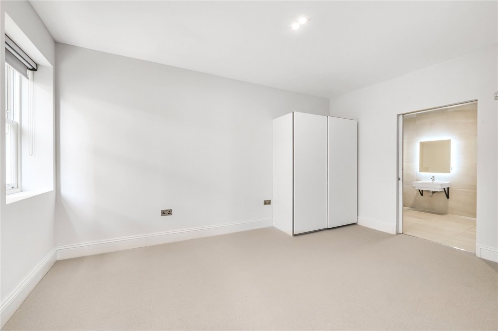 Images for London EAID:163099177 BID:FLS