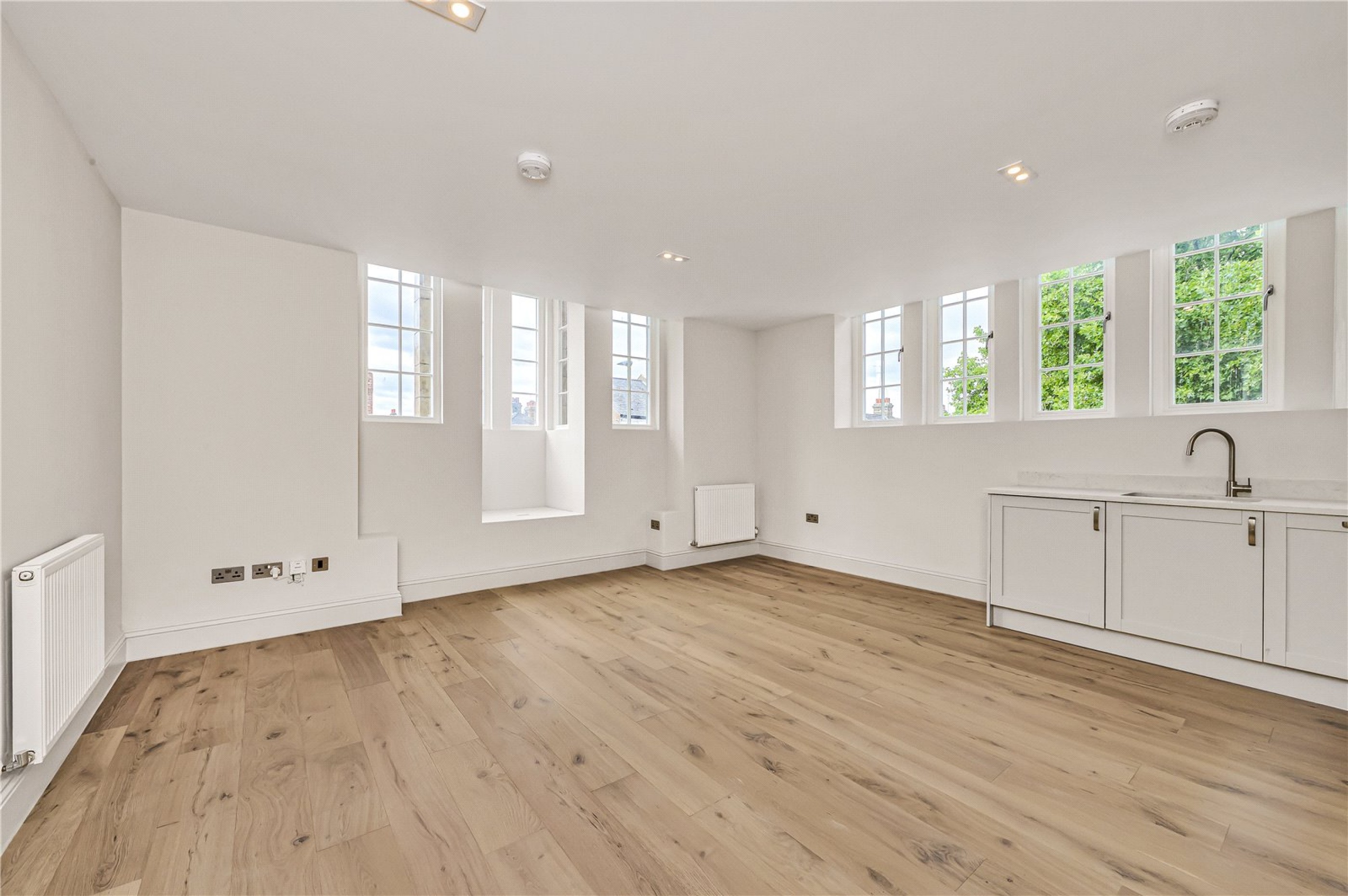 Images for London EAID:163099177 BID:FLS