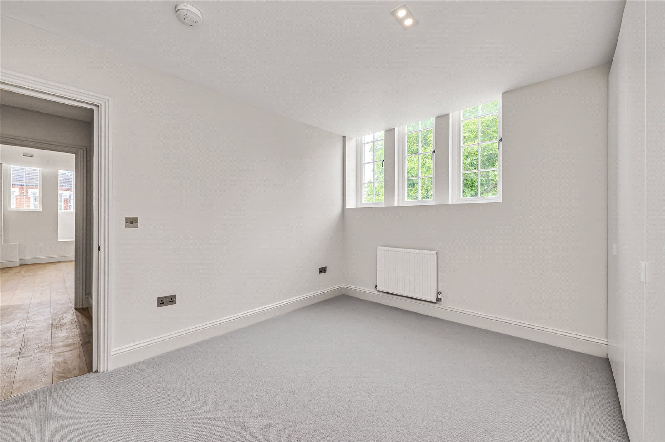 Images for London EAID:163099177 BID:FLS