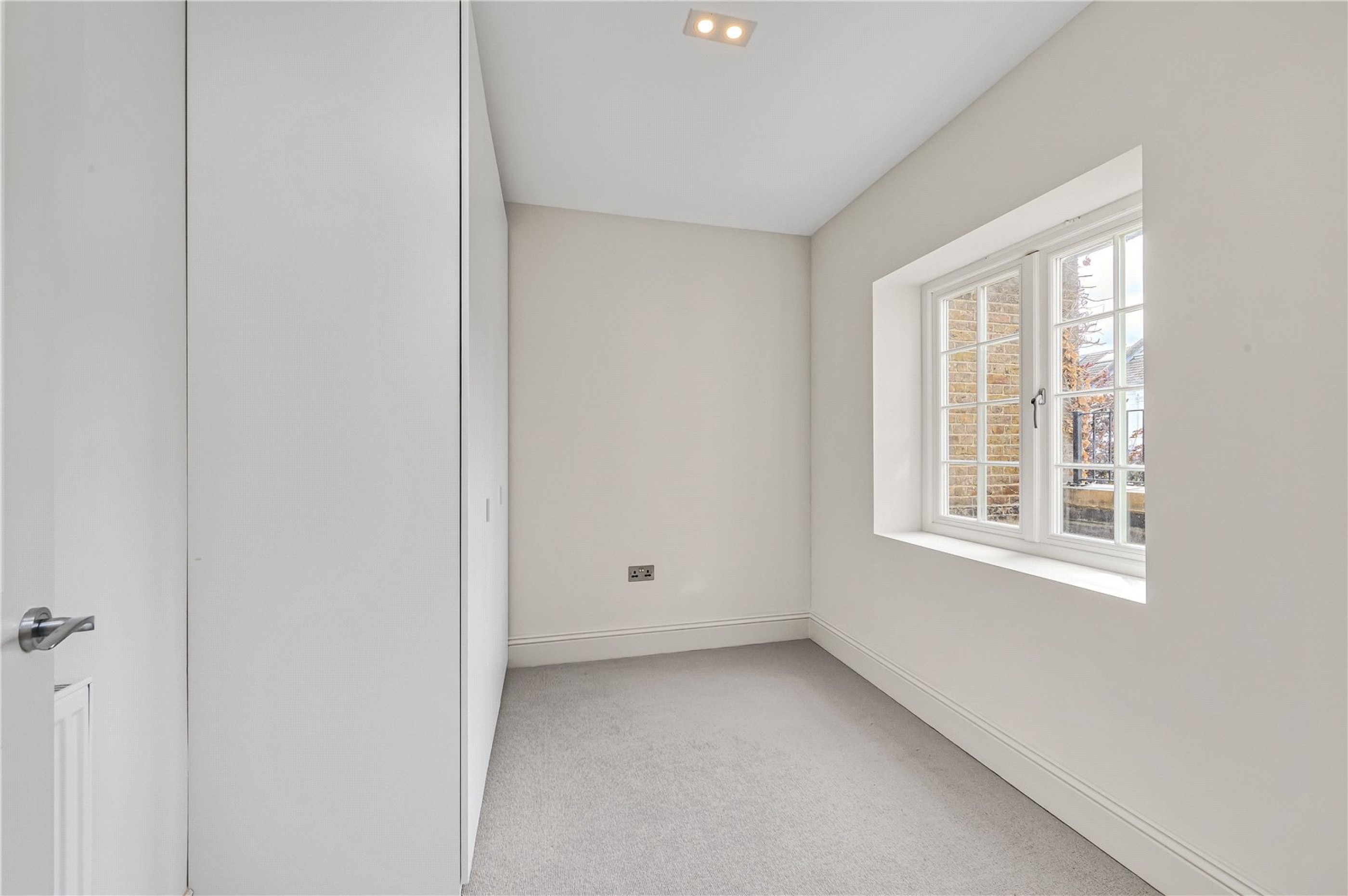 Images for London EAID:163099177 BID:FLS