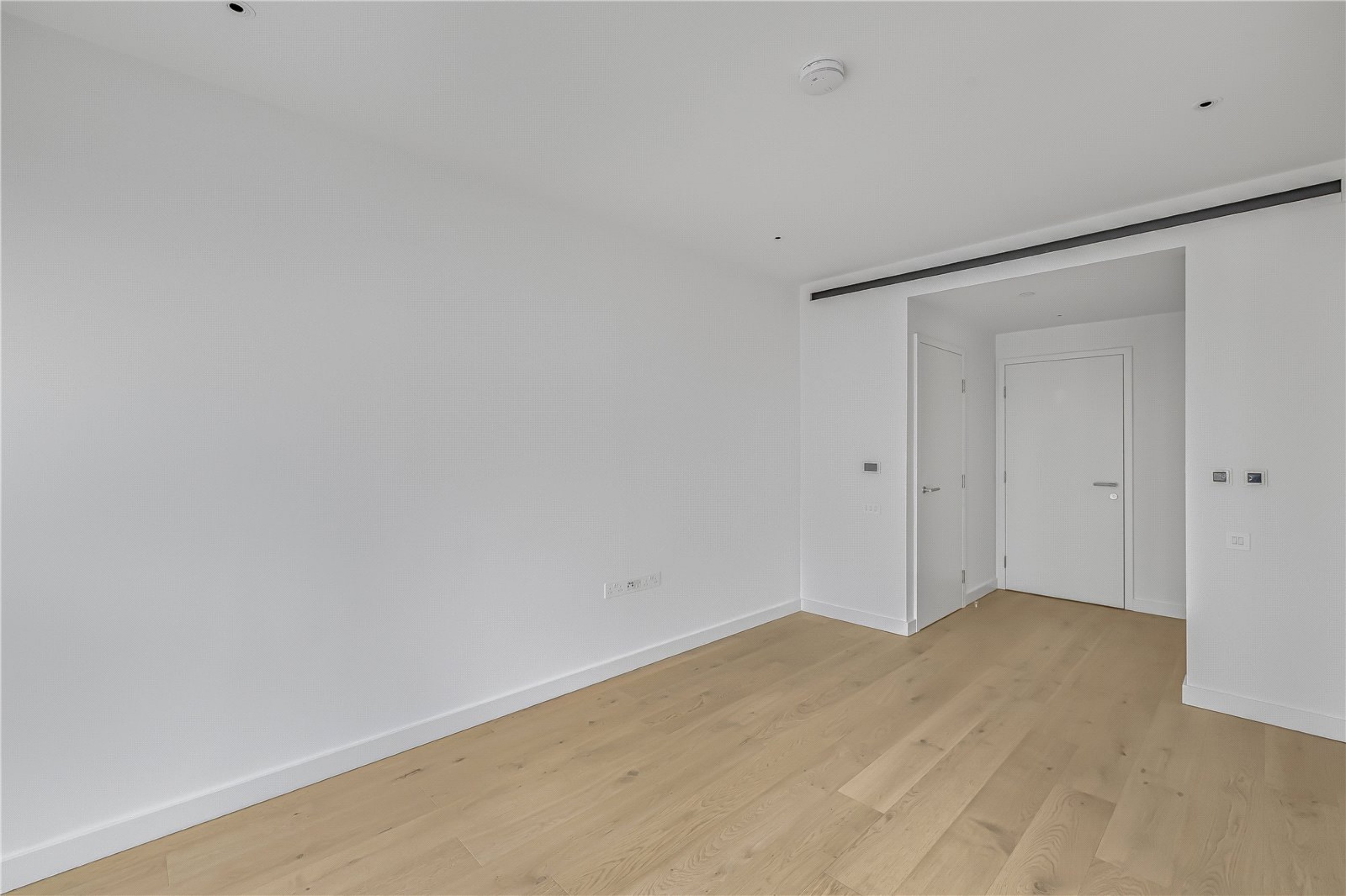 Images for London EAID:163099177 BID:FLS