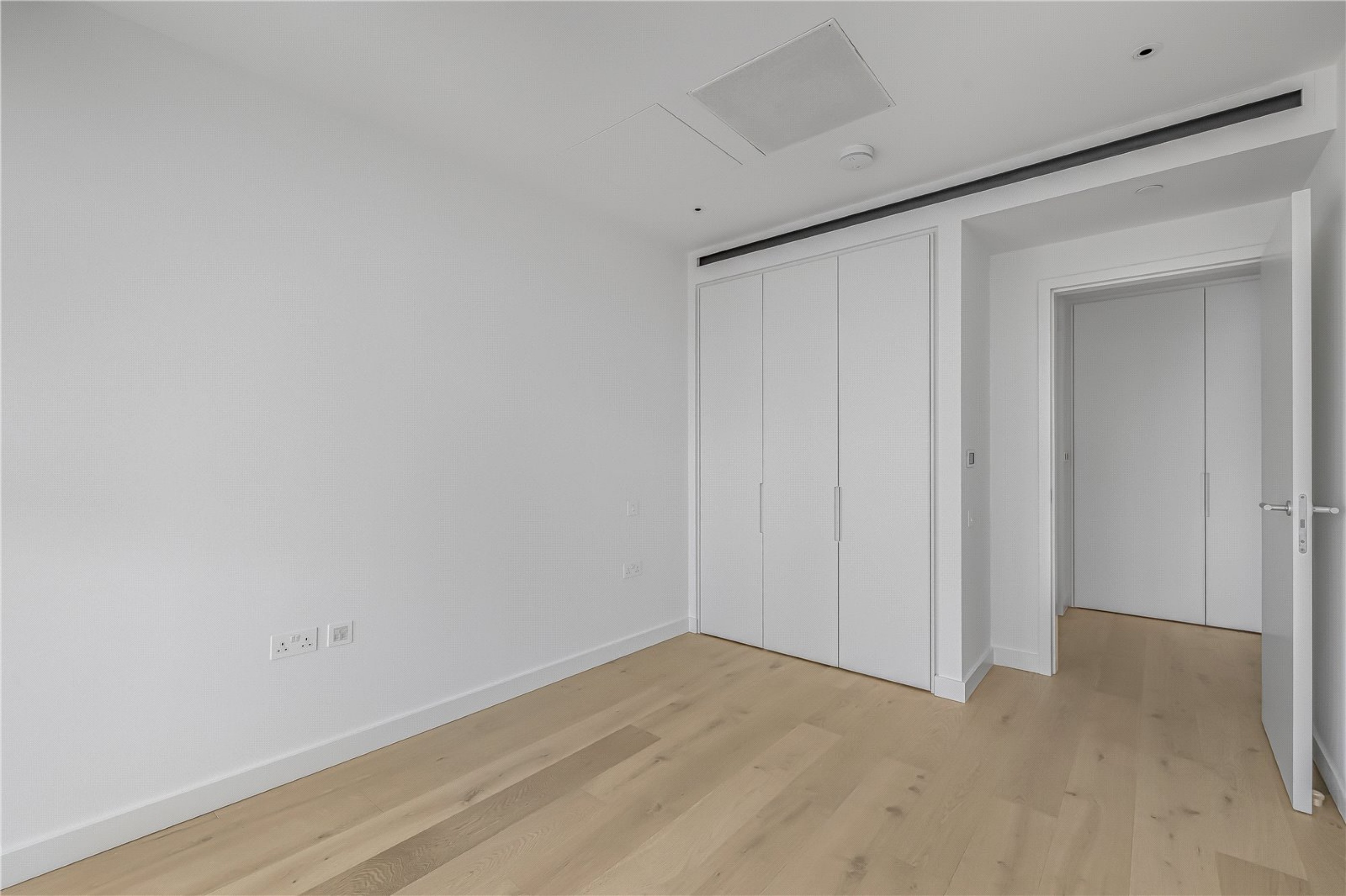 Images for London EAID:163099177 BID:FLS
