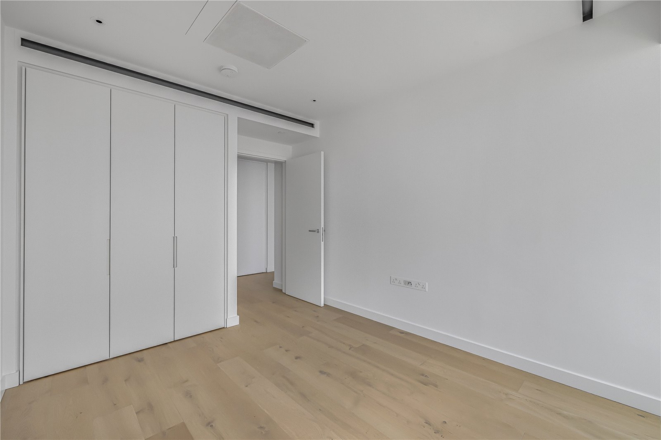 Images for London EAID:163099177 BID:FLS