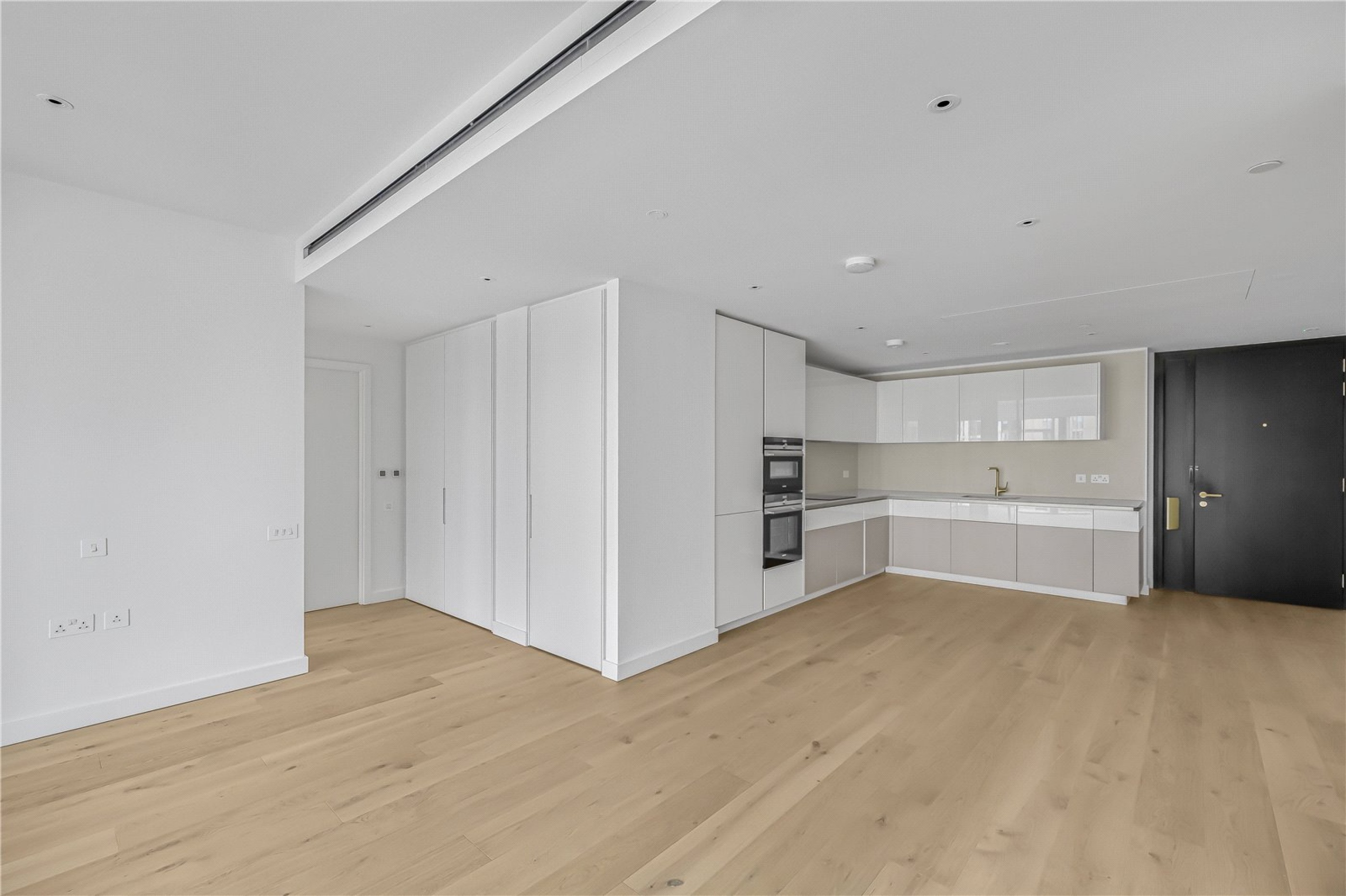 Images for London EAID:163099177 BID:FLS