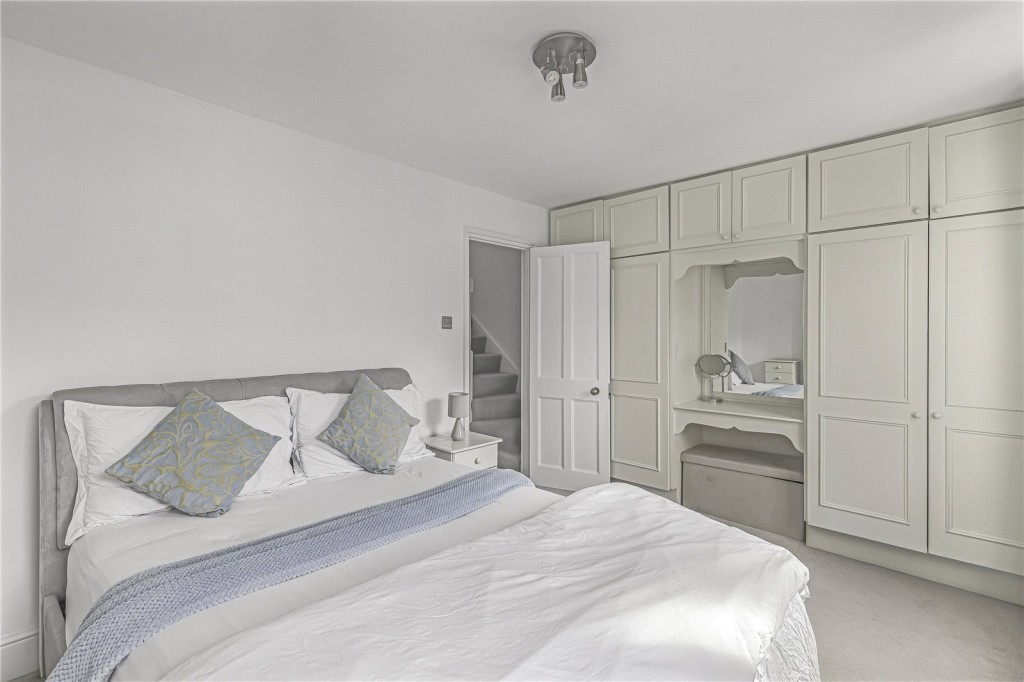 Images for Fulham EAID:163099177 BID:FLS