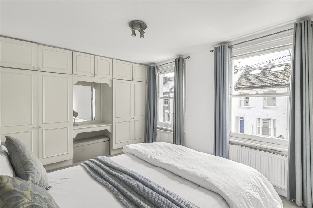 Images for Fulham EAID:163099177 BID:FLS