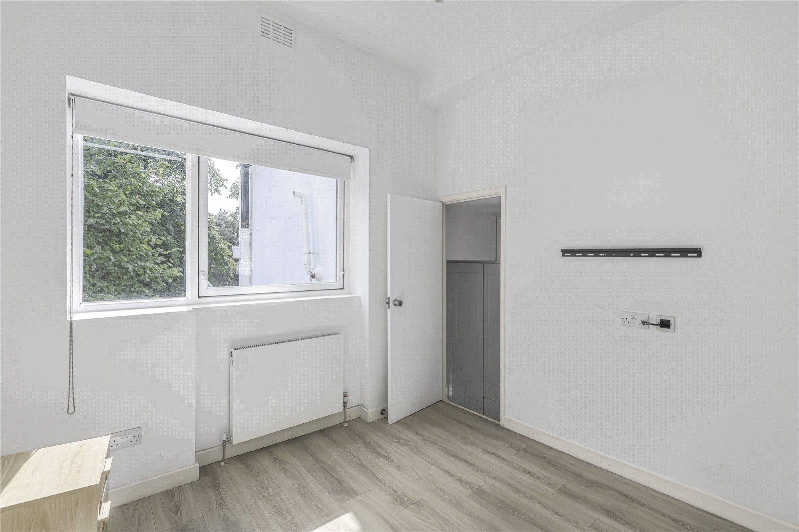 Images for London EAID:163099177 BID:FLS