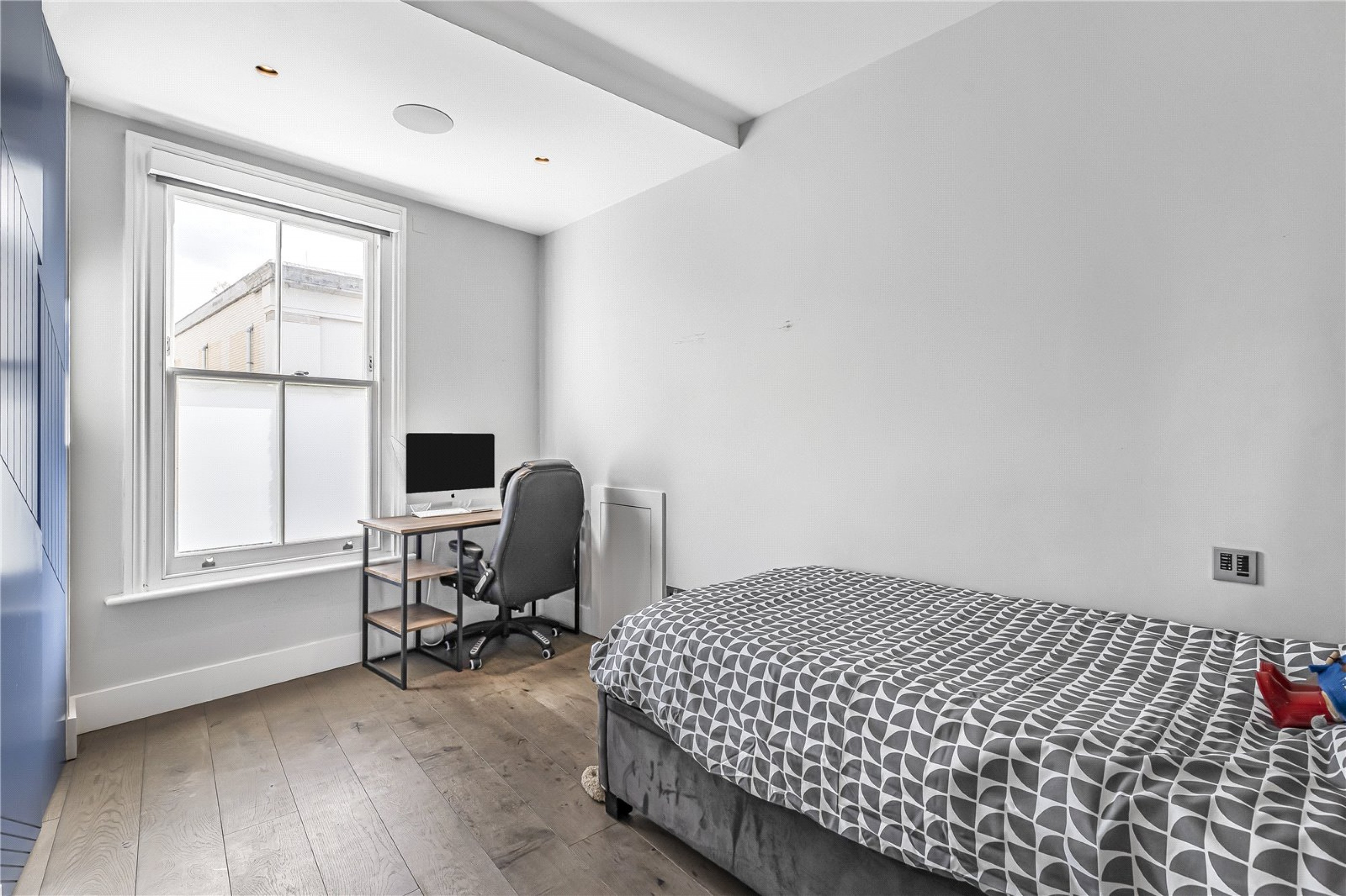 Images for London EAID:4101633374 BID:FLS