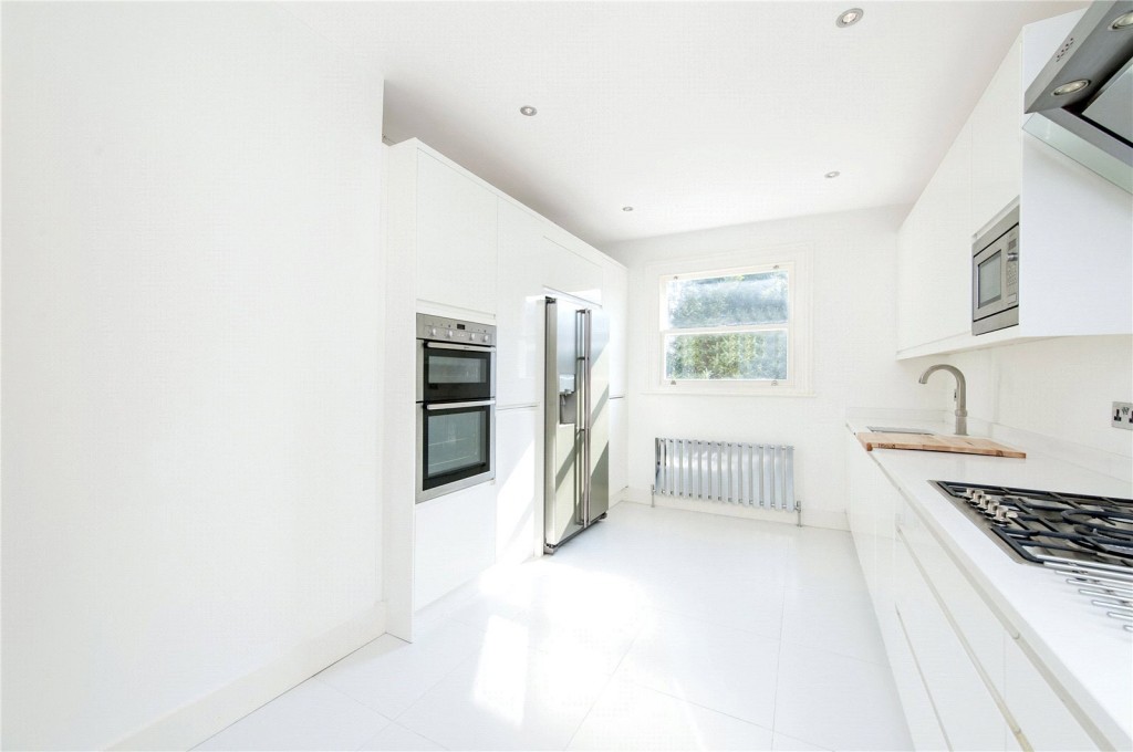 Images for Fulham EAID:4101633374 BID:FLS