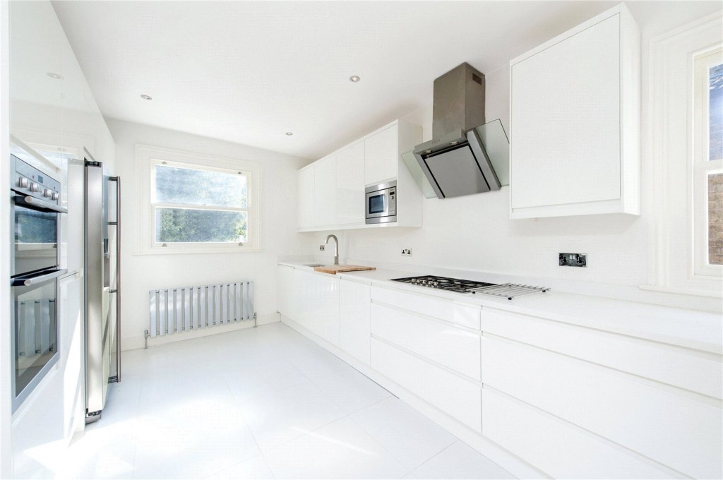 Images for Fulham EAID:4101633374 BID:FLS