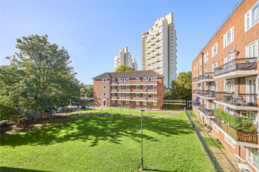 Images for London EAID:4101633374 BID:CLM