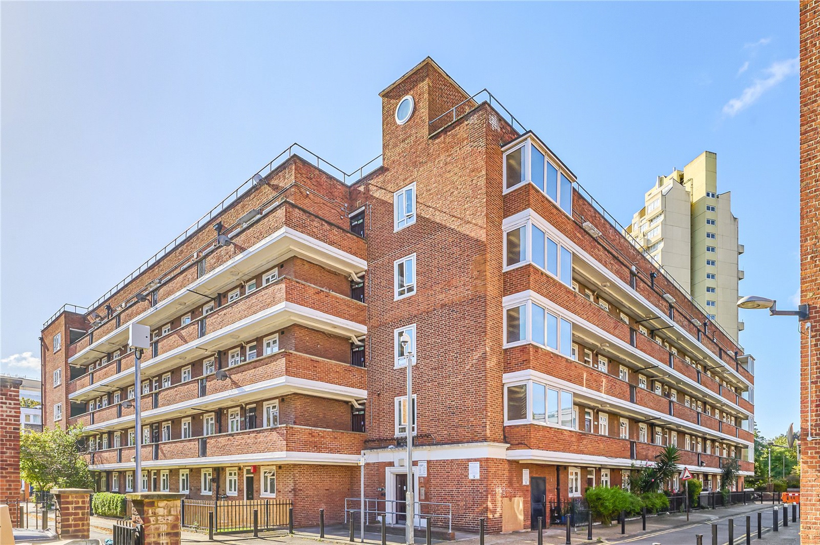 Images for London EAID:4101633374 BID:CLM
