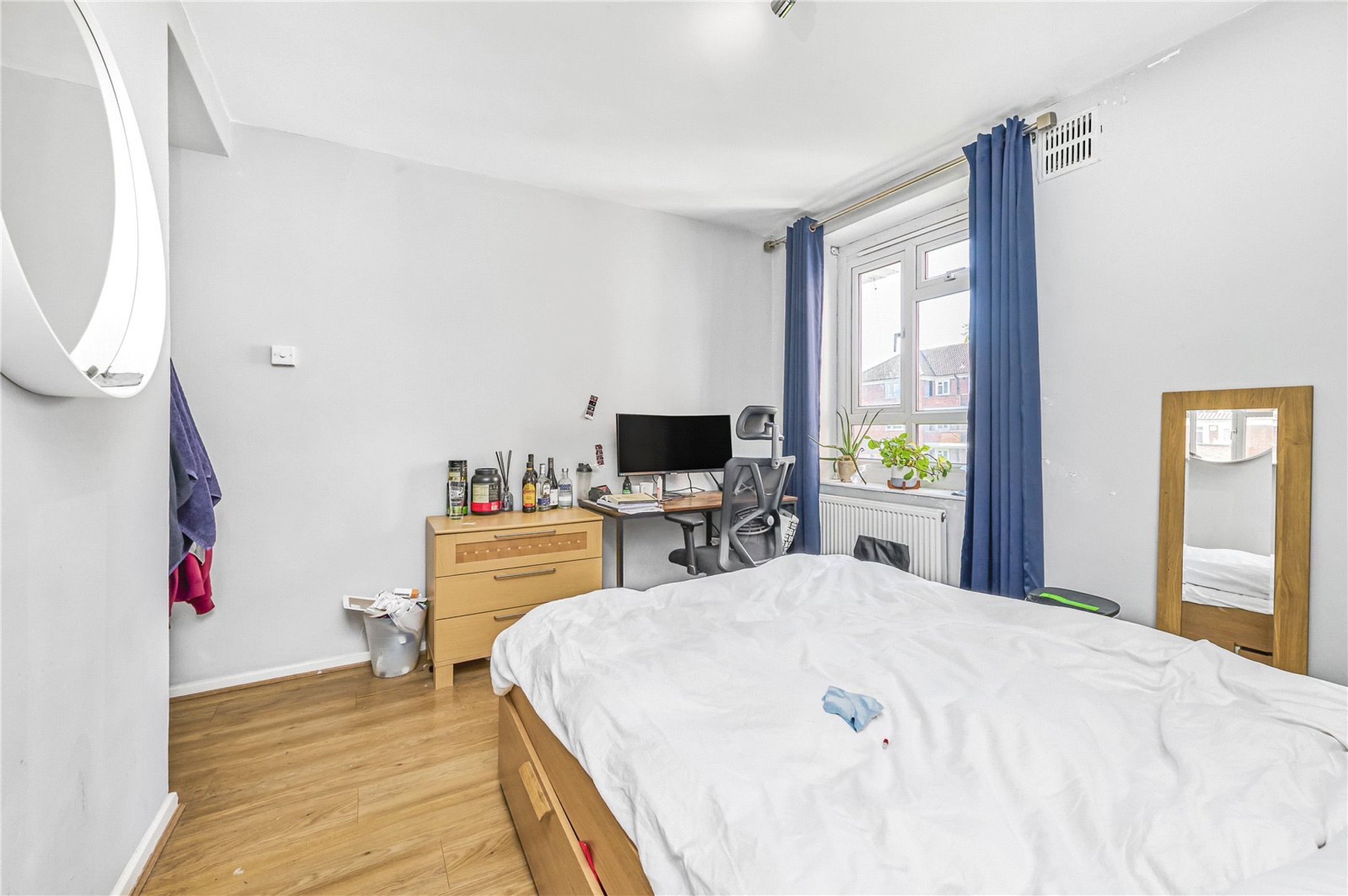 Images for London EAID:4101633374 BID:CLM