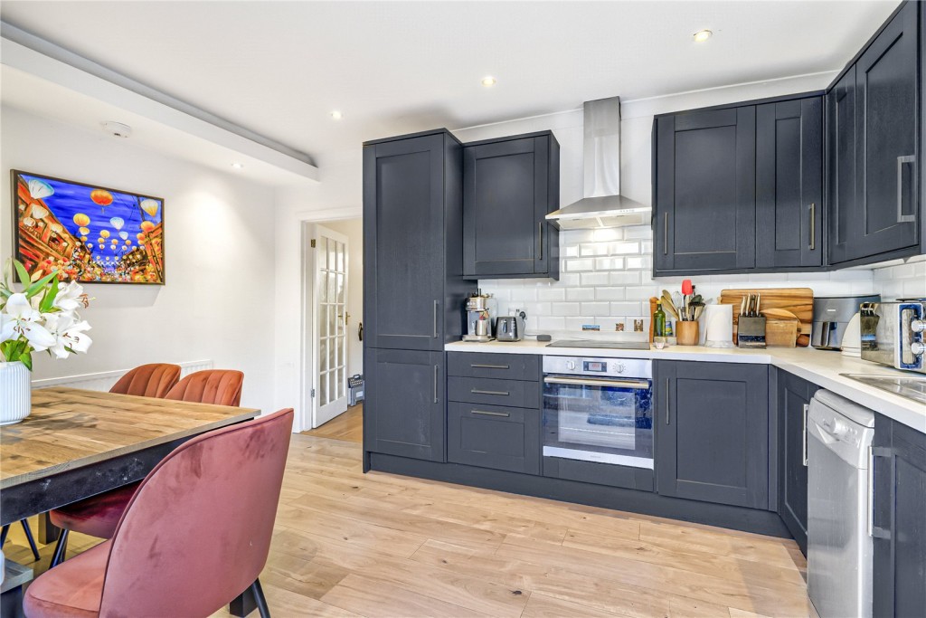 Images for London EAID:4101633374 BID:BLM