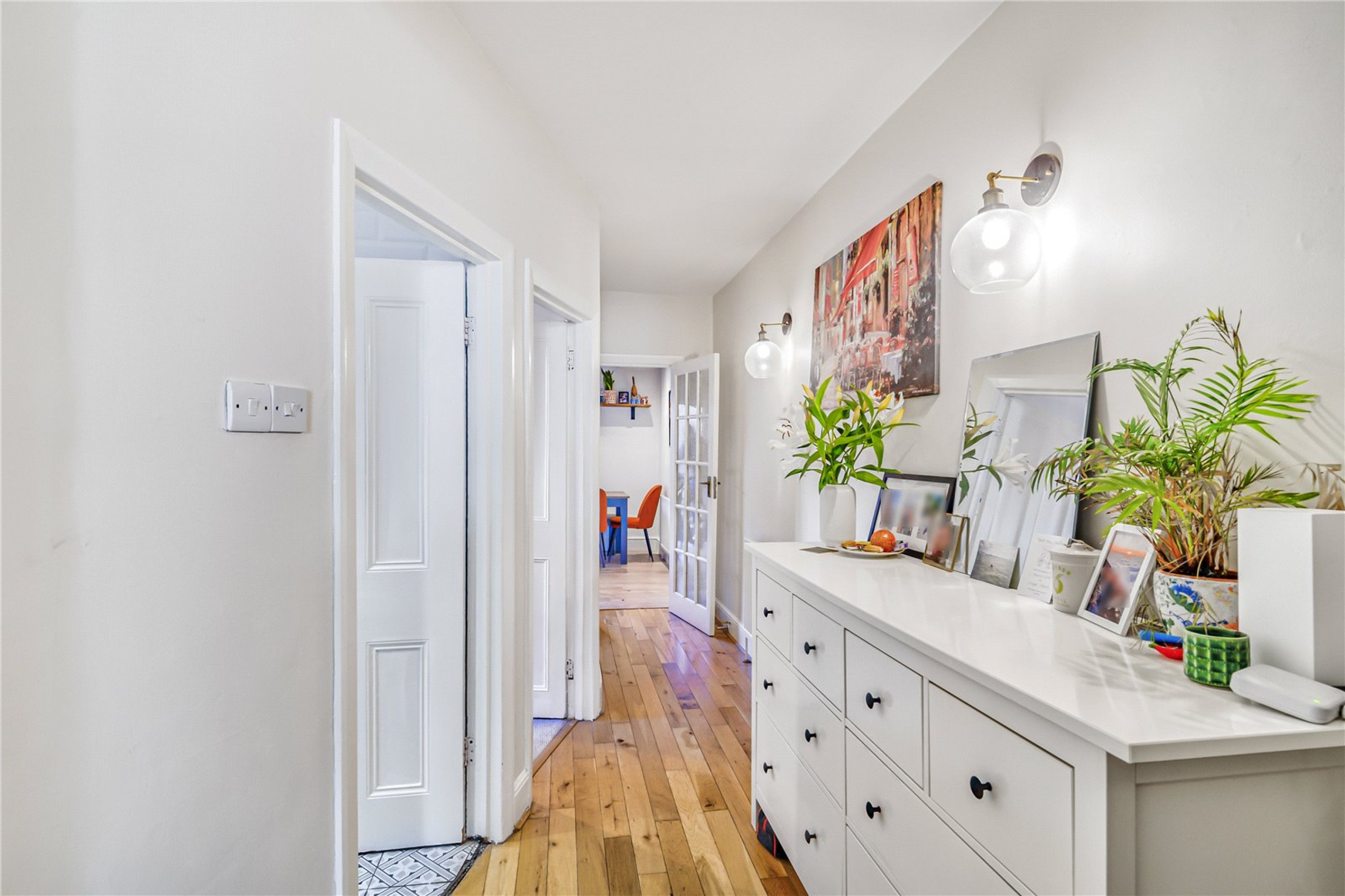 Images for London EAID:4101633374 BID:BLM