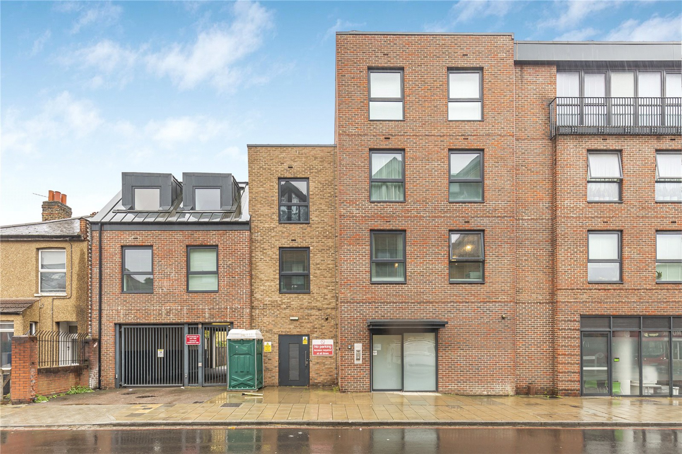 Images for London EAID:4101633374 BID:BLM