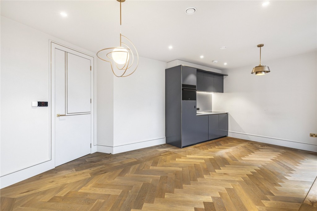 Images for London EAID:4101633374 BID:FLS