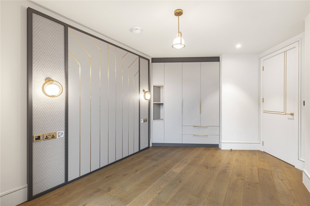 Images for London EAID:4101633374 BID:FLS