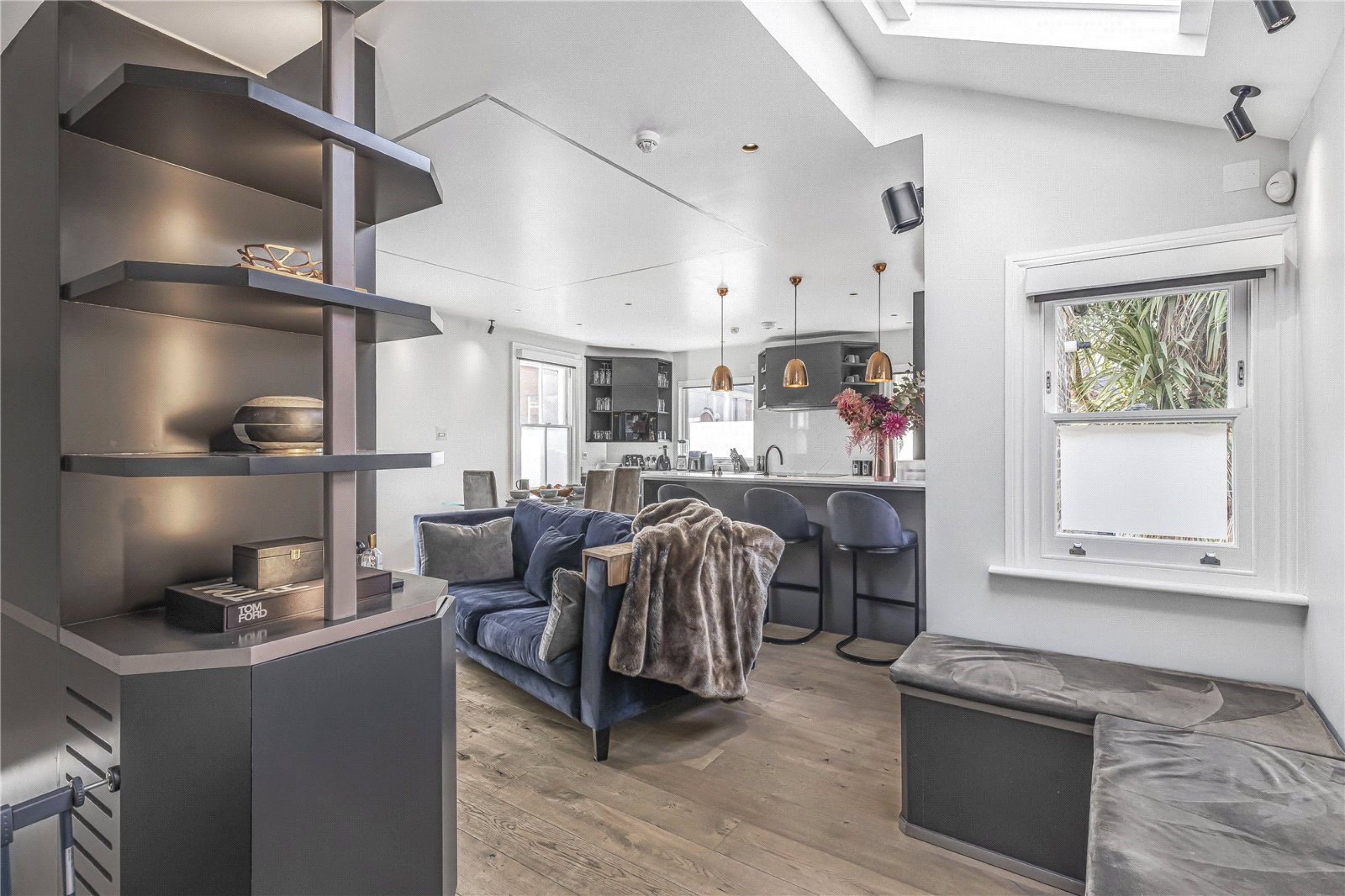 Images for London EAID:4101633374 BID:FLS