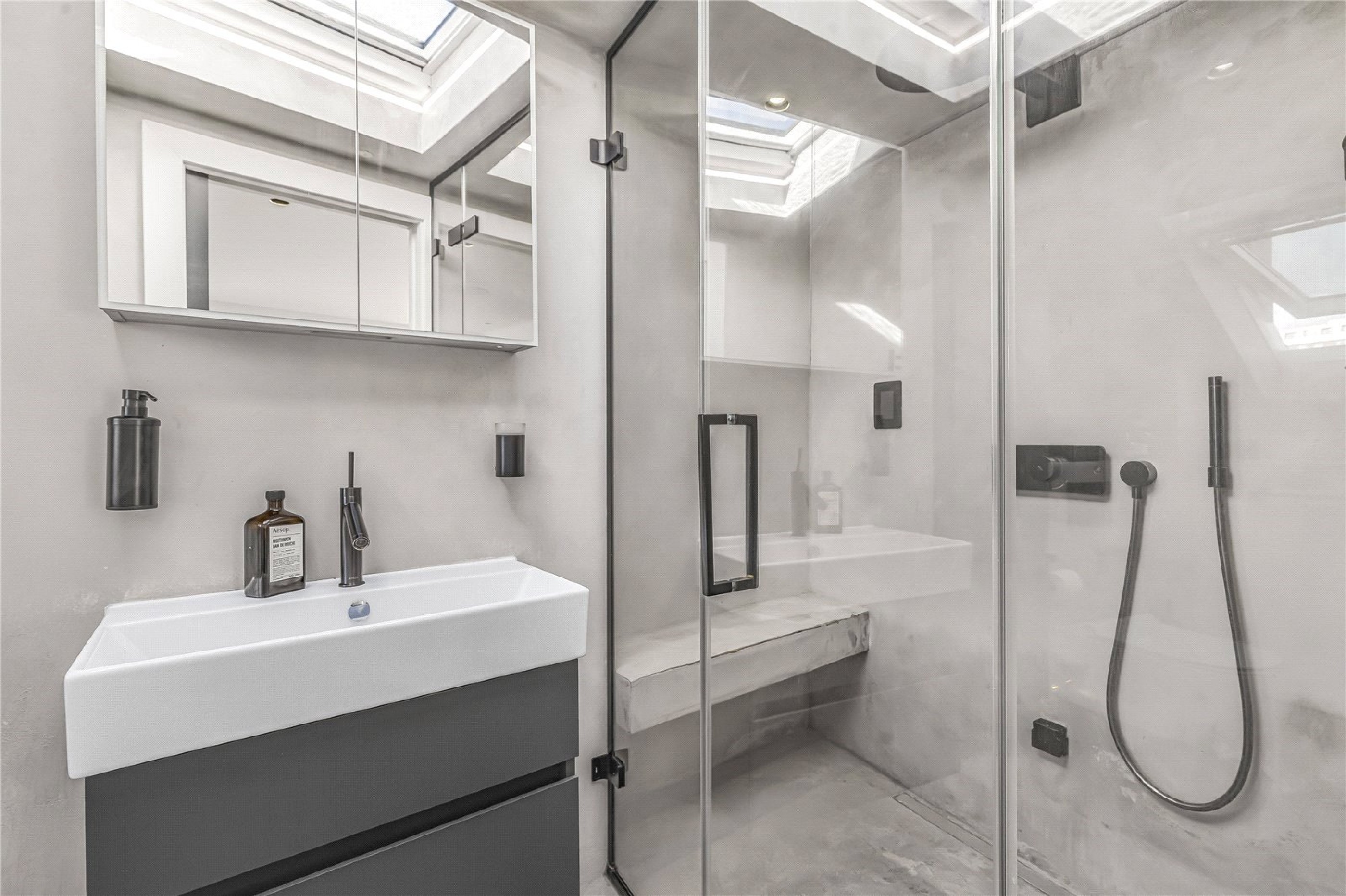 Images for London EAID:4101633374 BID:FLS