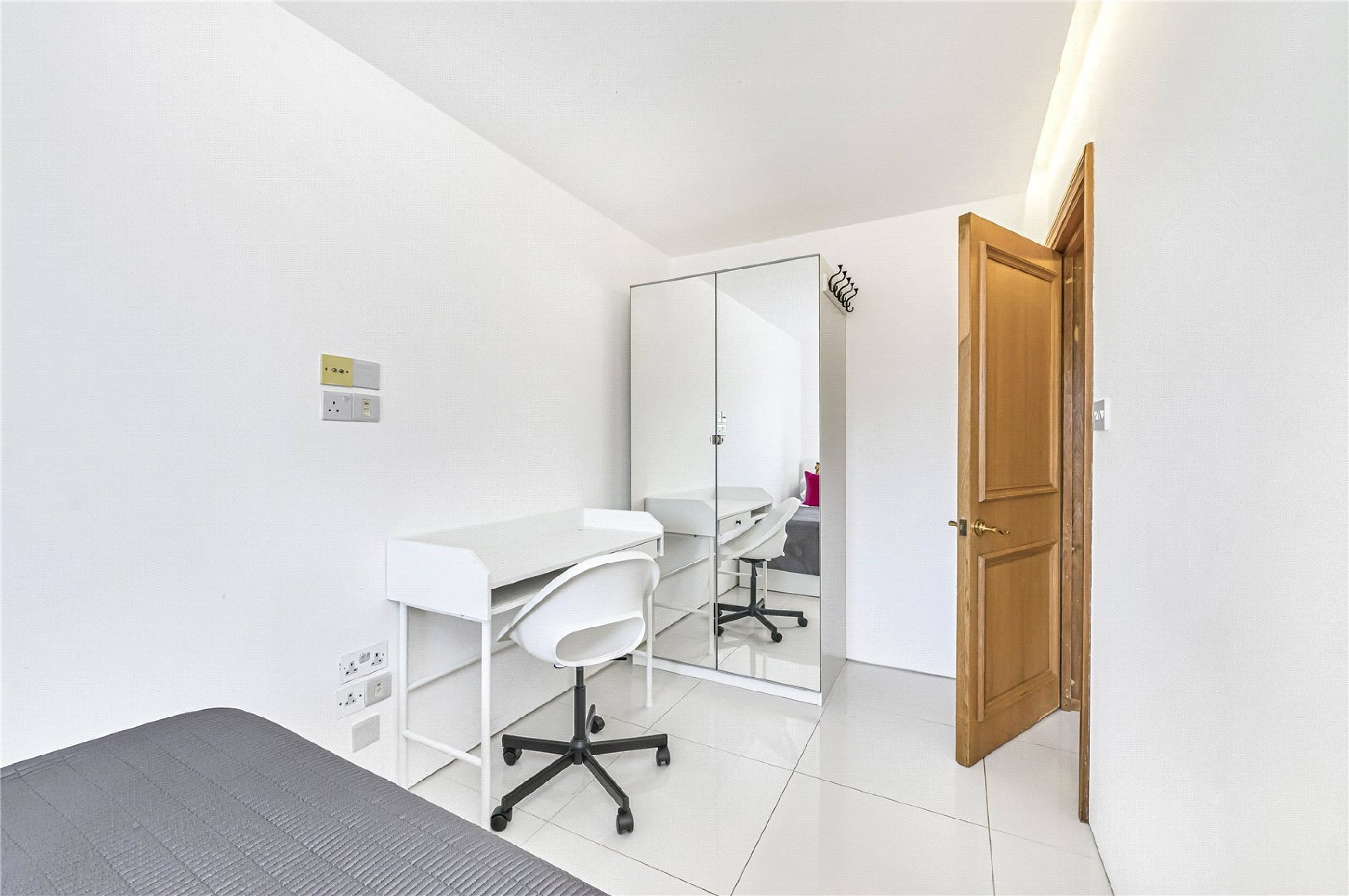 Images for London EAID:4101633374 BID:FLS