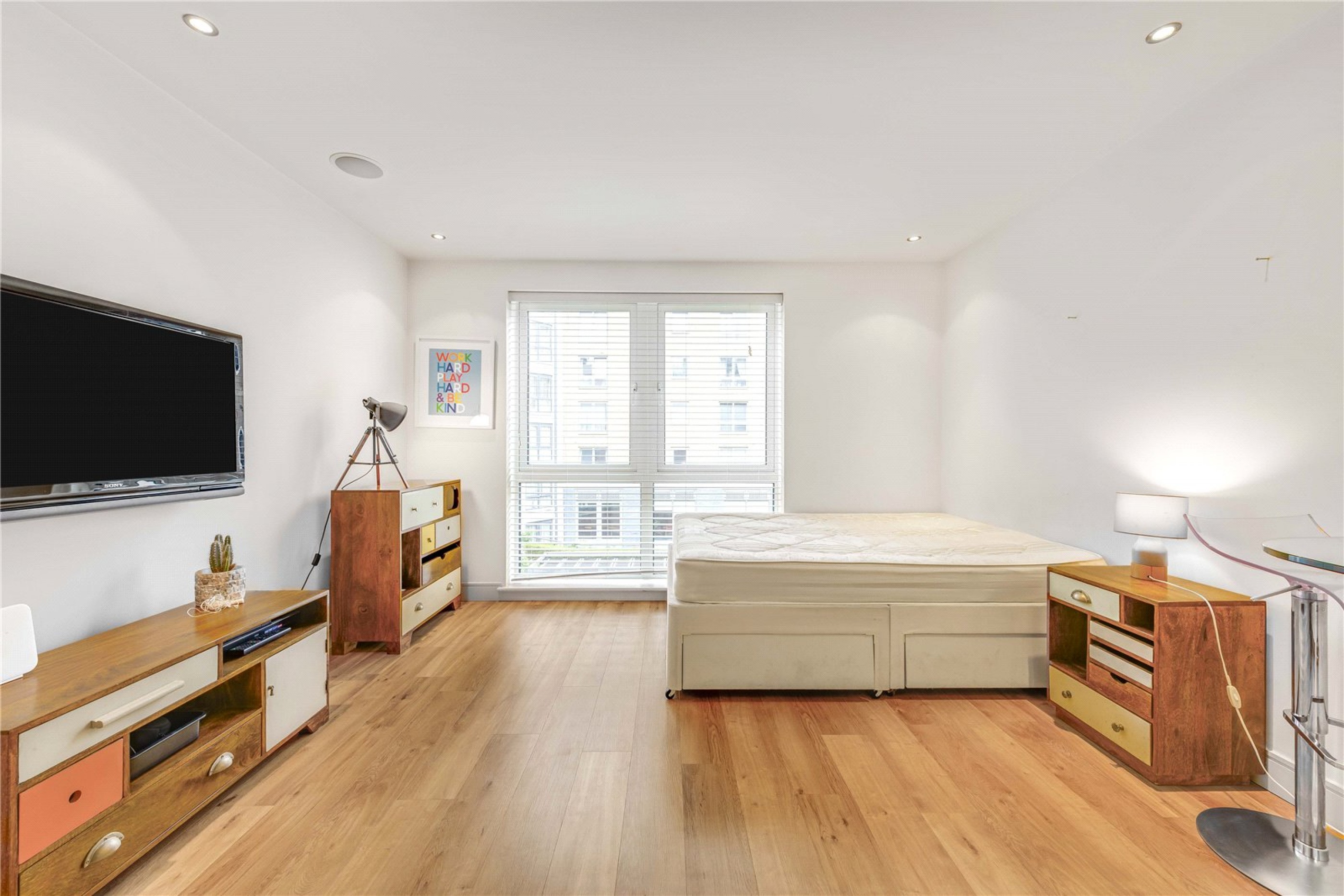 Images for London EAID:163099177 BID:FLS