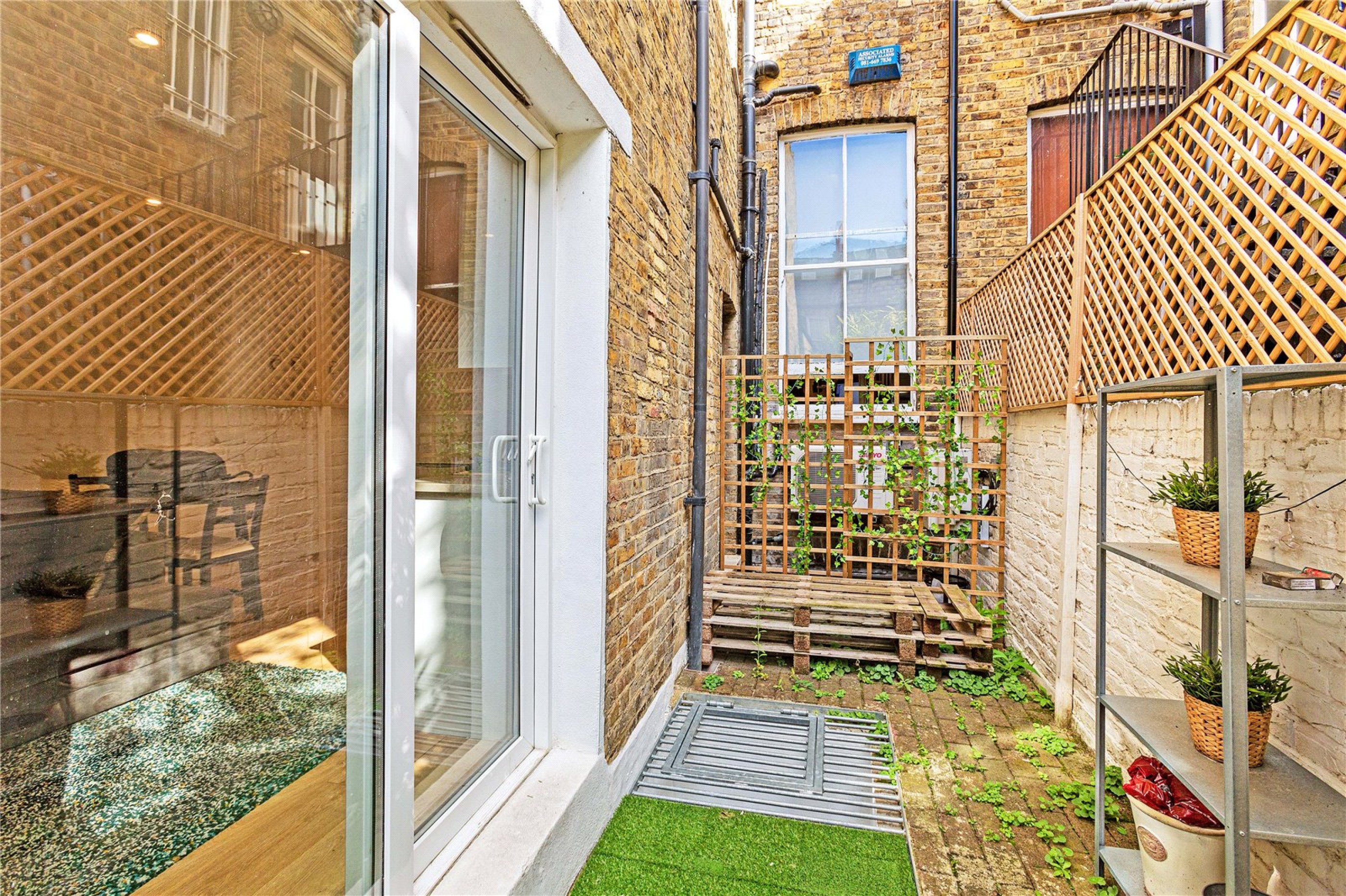 Images for London EAID:163099177 BID:FLS