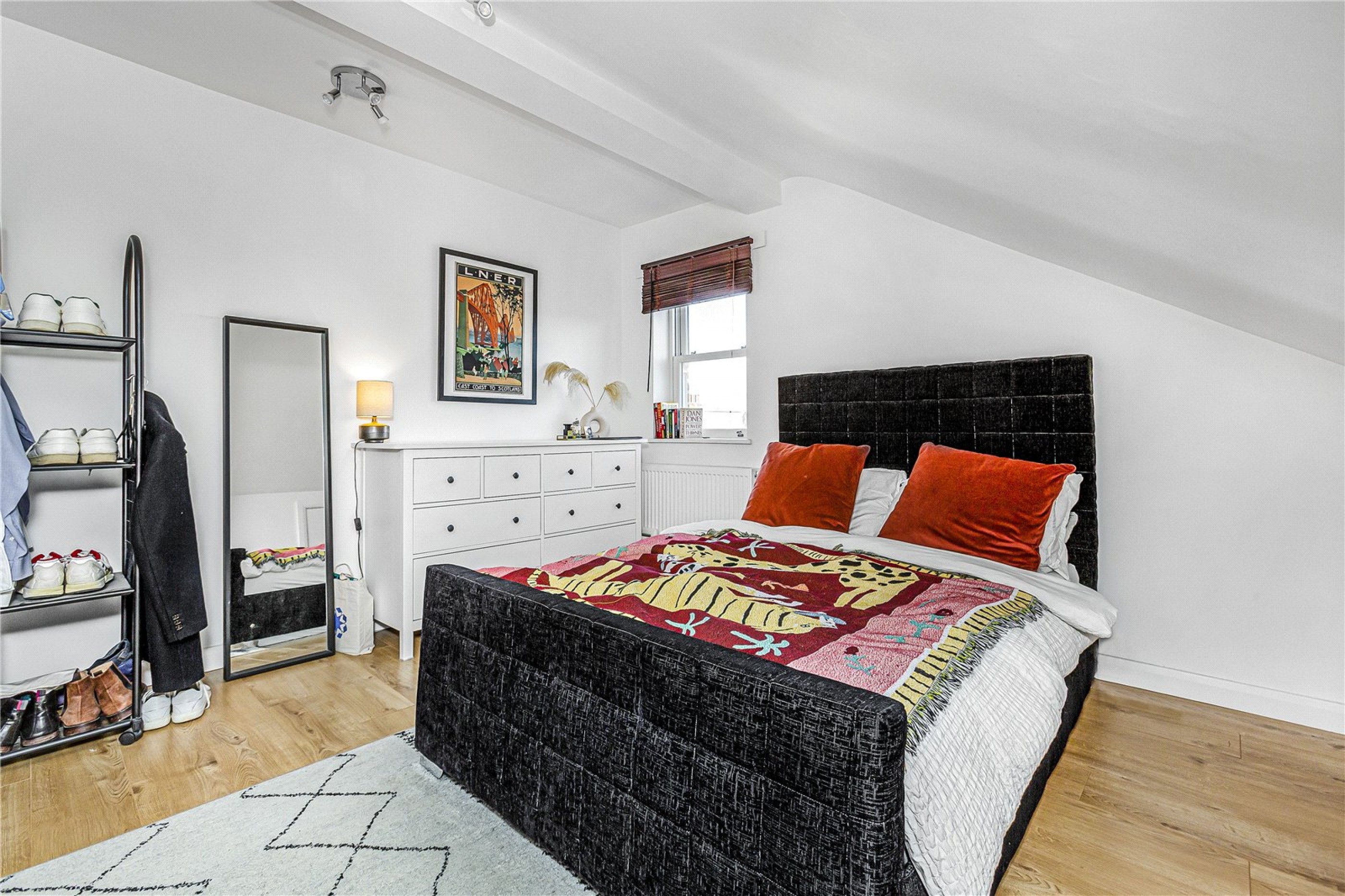 Images for London EAID:163099177 BID:FLS