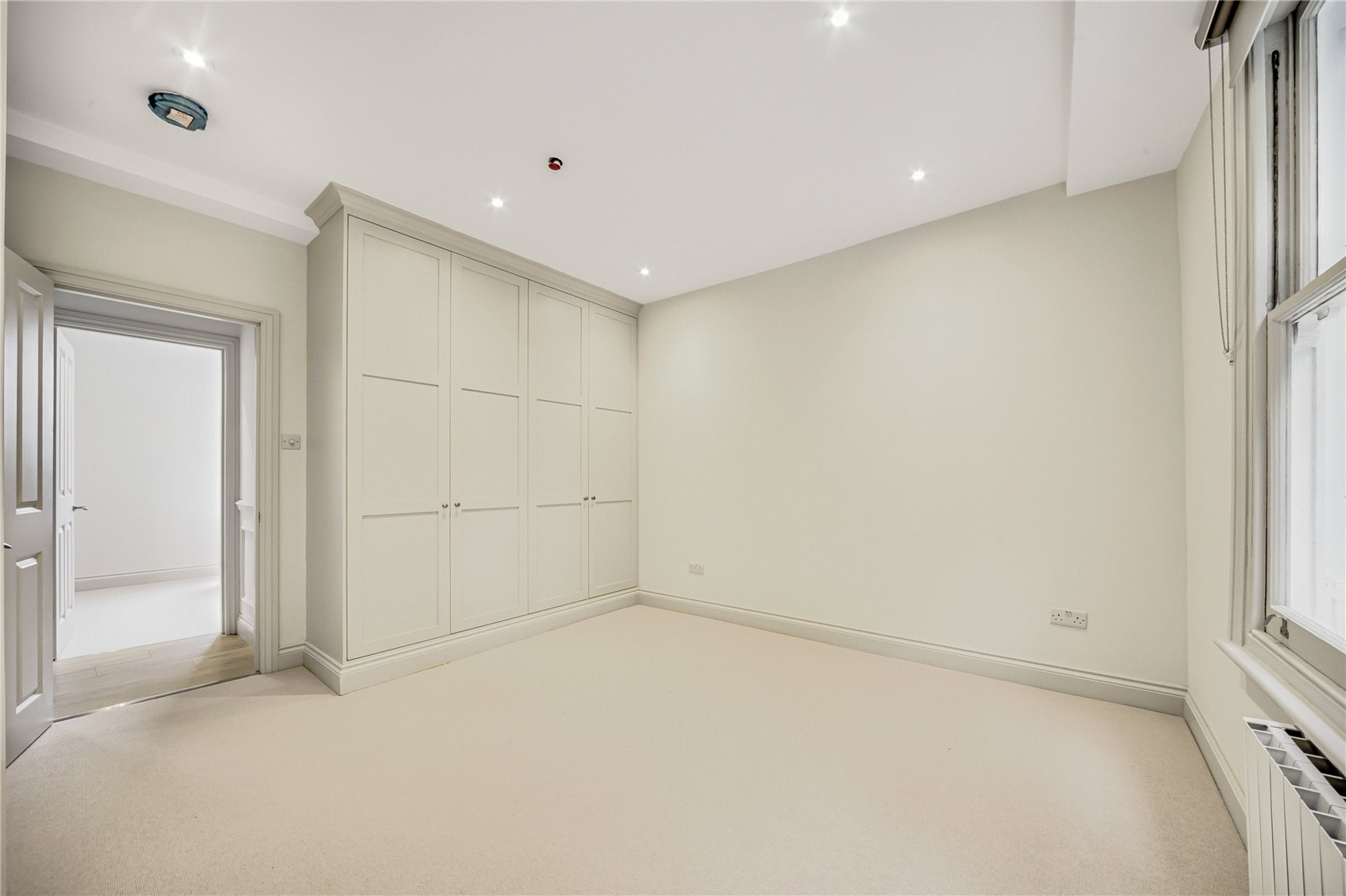 Images for London EAID:4101633374 BID:FLS