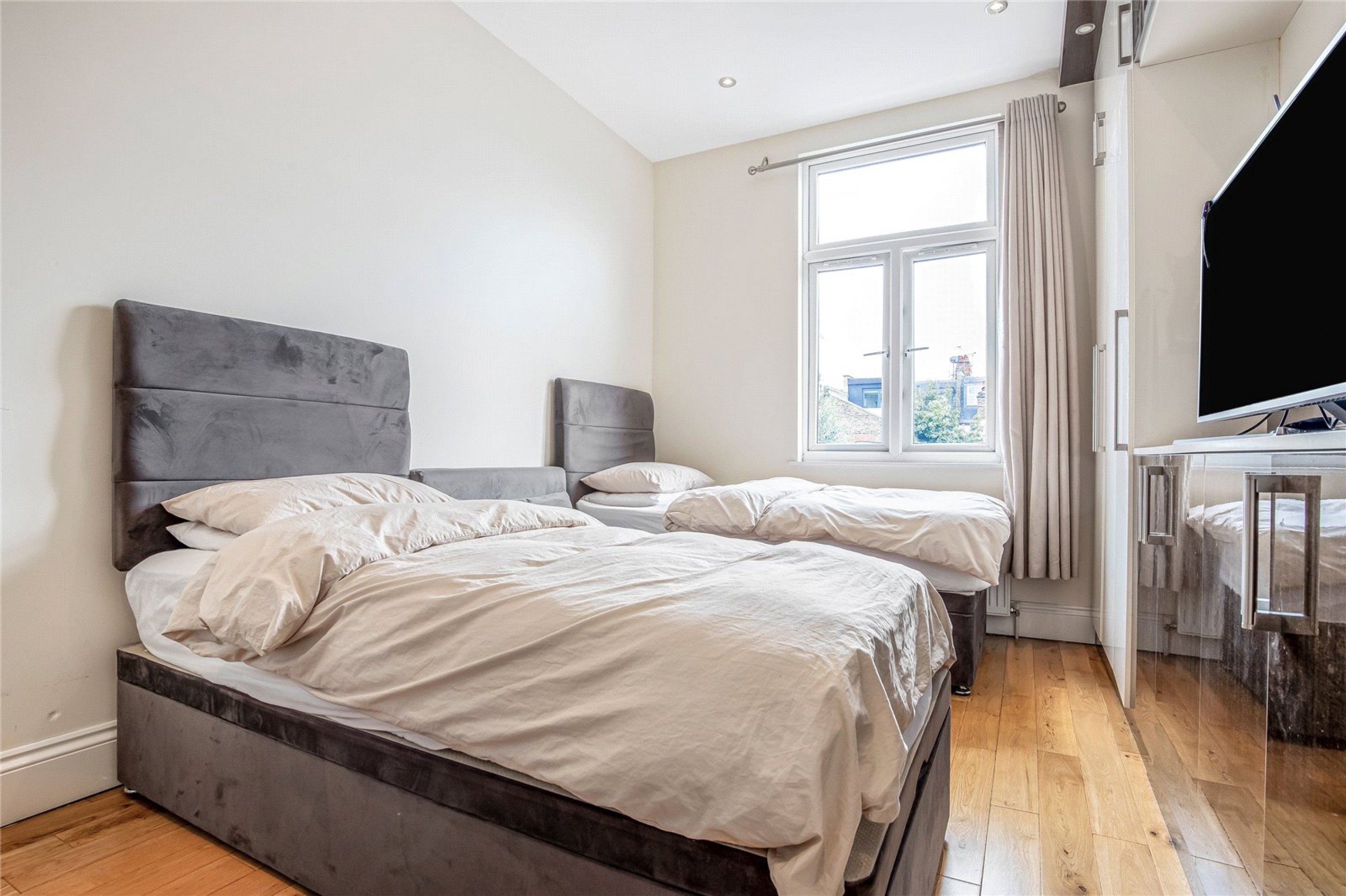 Images for Furzedown EAID:163099177 BID:FRD