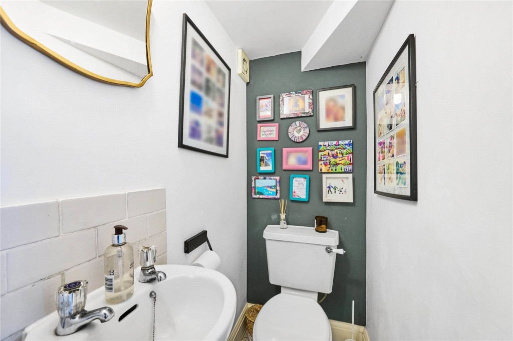 Images for Mitcham EAID:163099177 BID:FRD