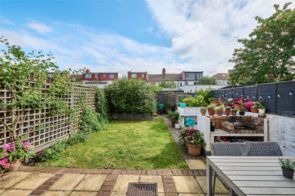 Images for Mitcham EAID:163099177 BID:FRD