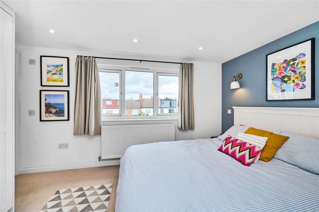 Images for Mitcham EAID:163099177 BID:FRD